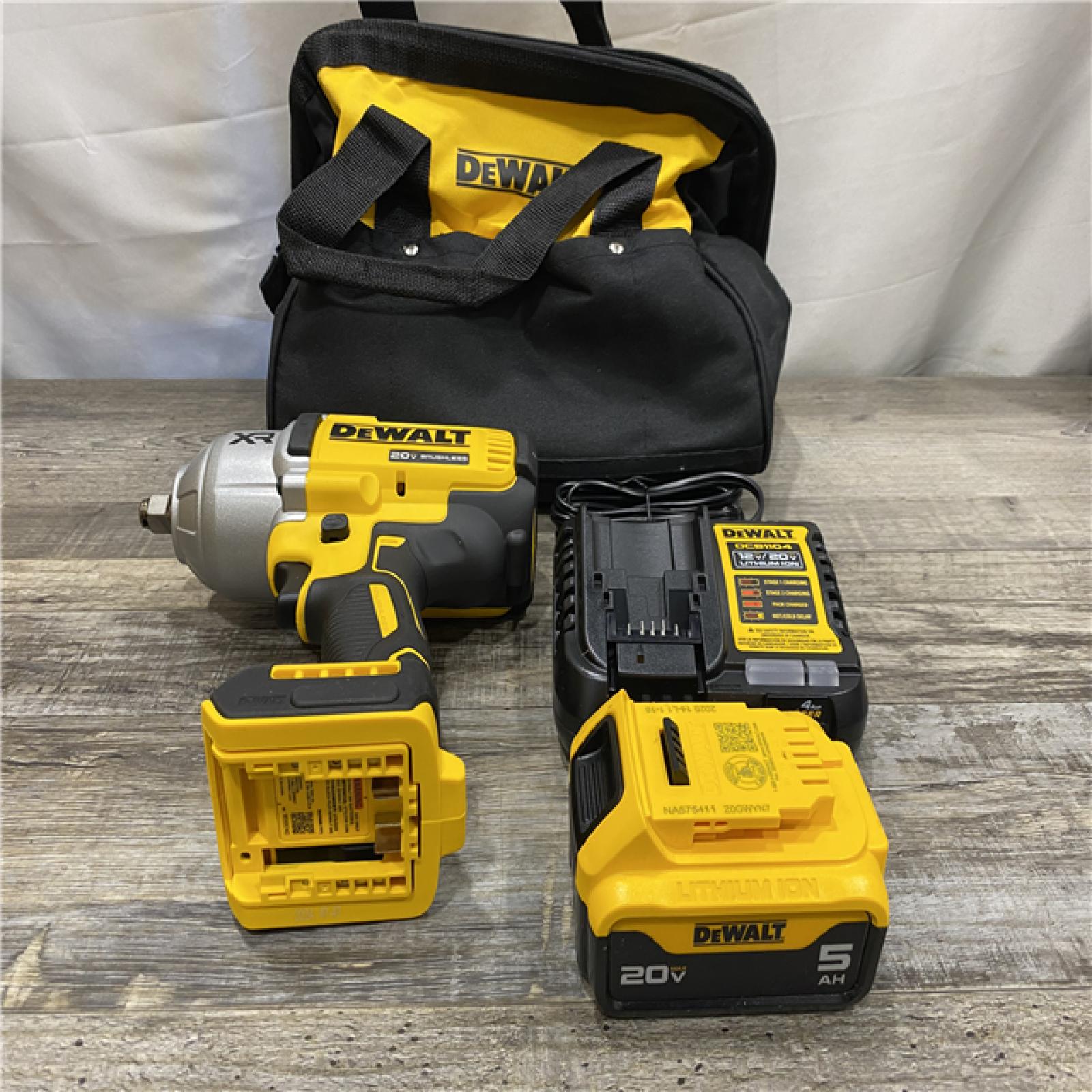 AS-IS DEWALT 20V MAX Lithium-Ion Cordless 1/2 in. Impact Wrench Kit