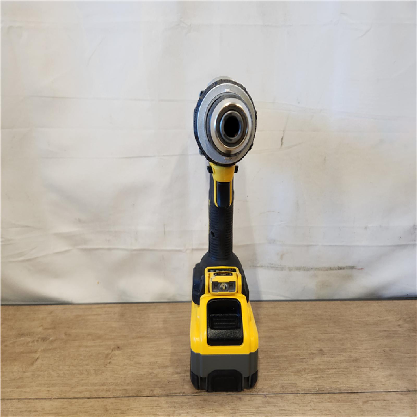 AS-IS- DEWALT Atomic 20V Max Lithium-Ion Brushless Cordless Compact 1/4 in. Impact Driver Kit