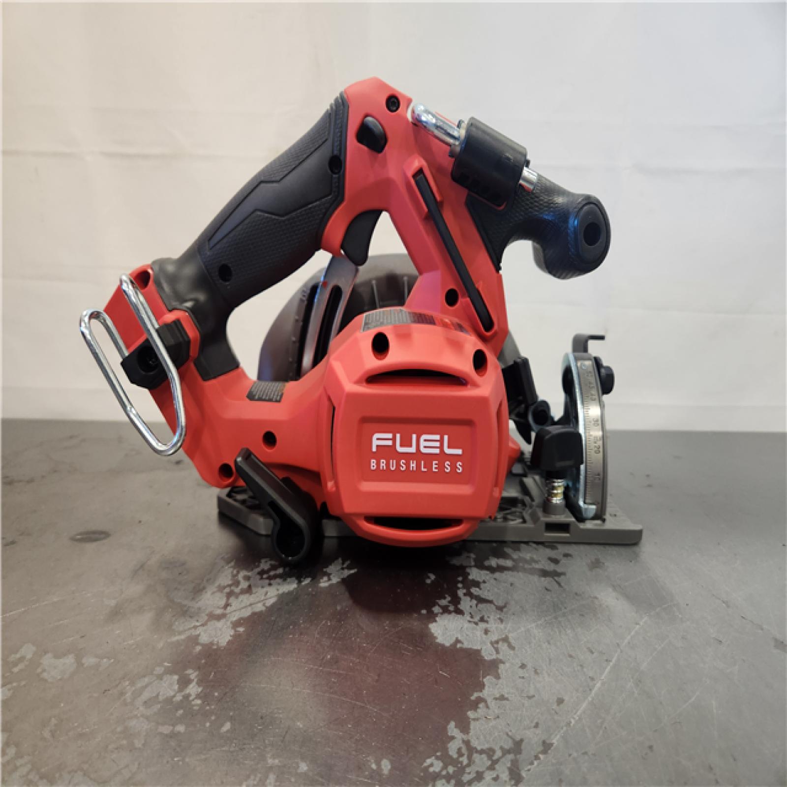 AS-IS- Milwaukee M18 FUEL 18V Lithium-Ion Brushless Cordless 6-1/2 in. Circular Saw (Tool-Only)