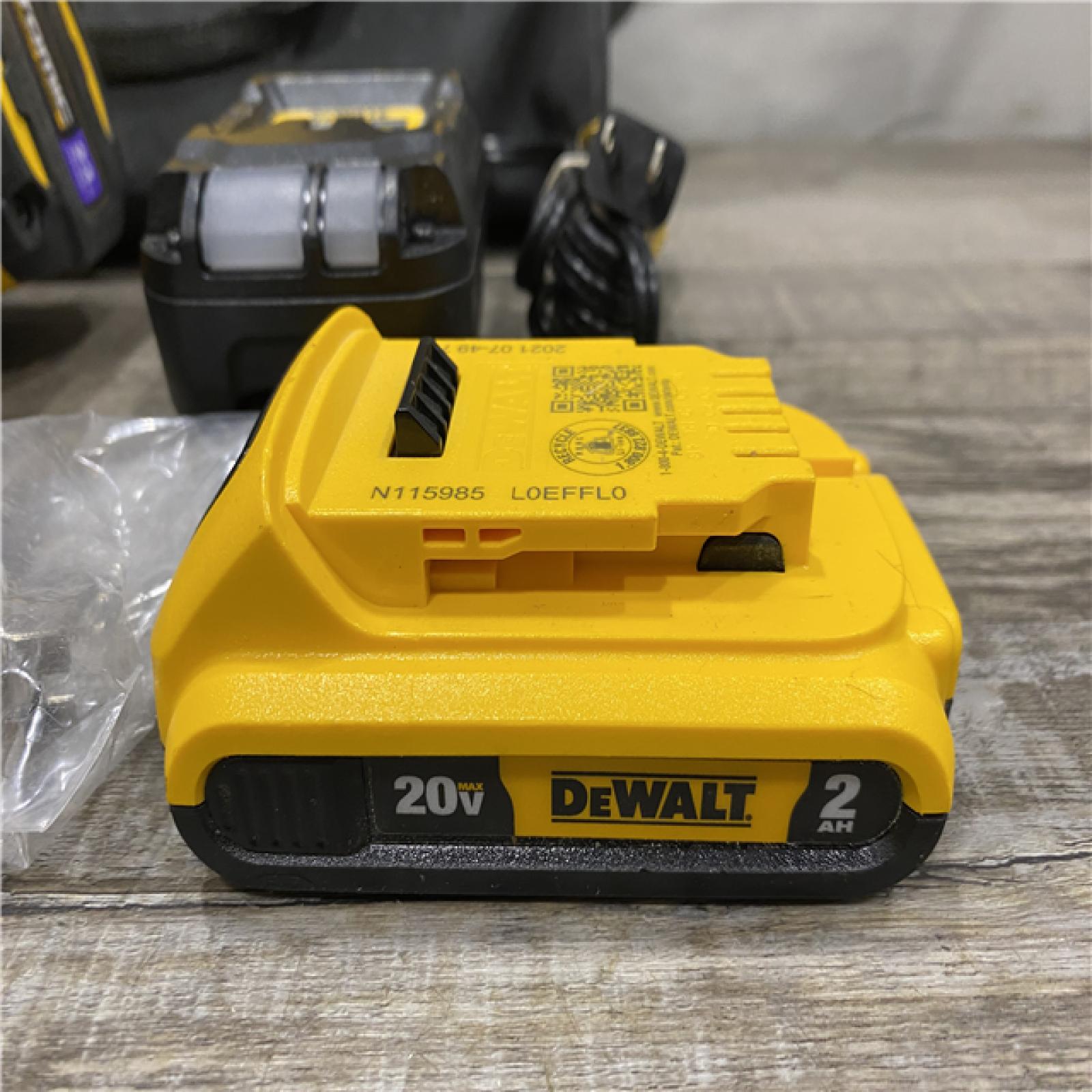 AS-IS DEWALT ATOMIC 20V MAX Lithium Ion Cordless 23 Gauge Pin Nailer Kit