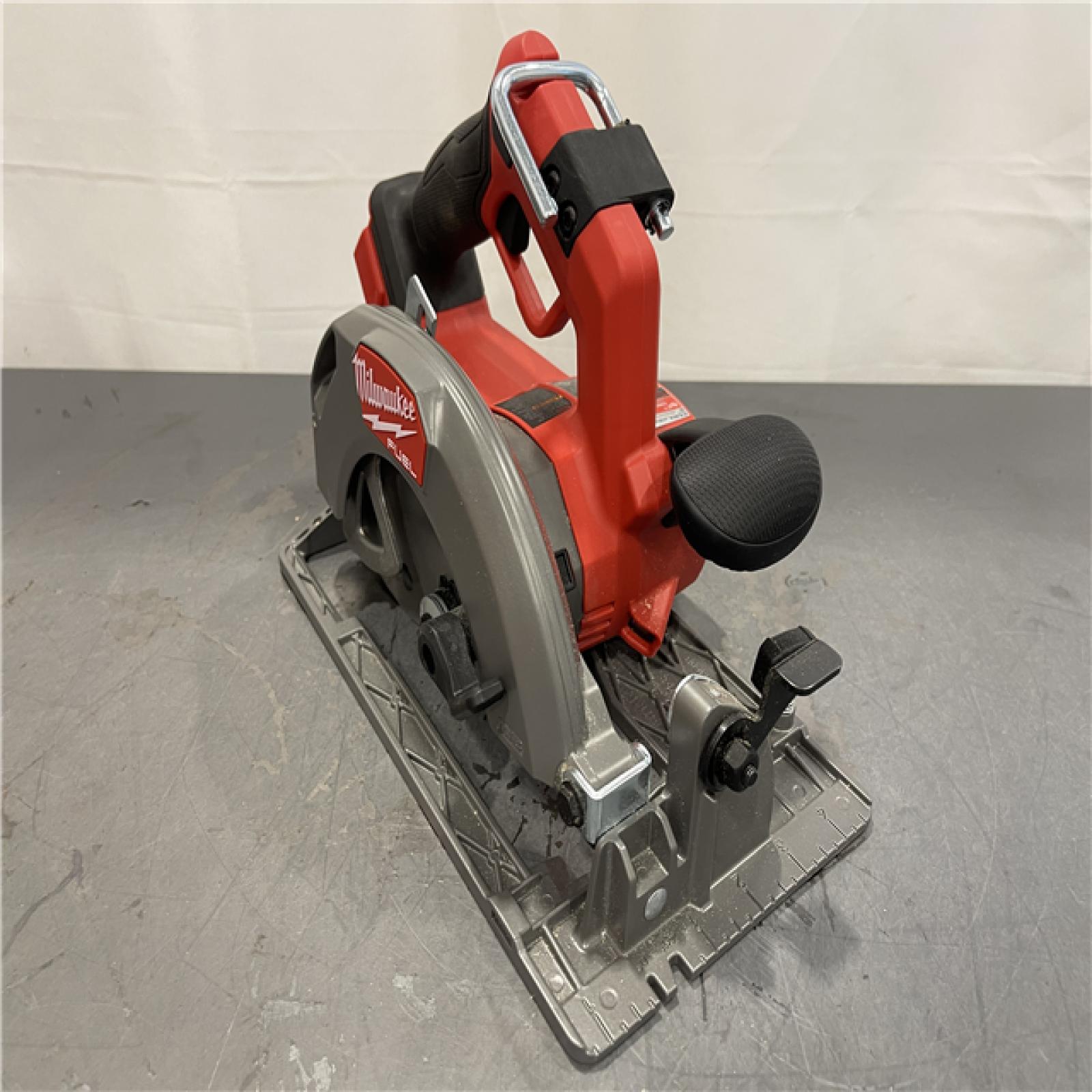 AS-IS - Milwaukee M18 FUEL 7-1/4 Inch Circular Saw