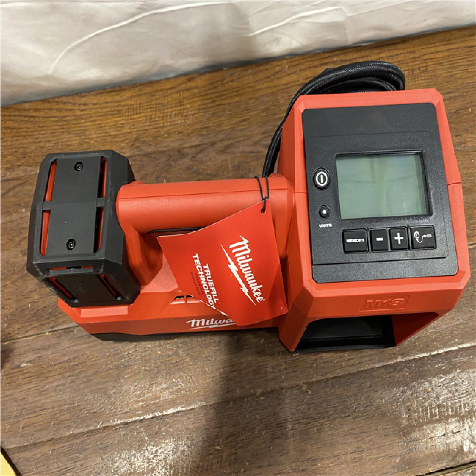 AS-IS Milwaukee M18 18 V 150 PSI Tire Inflator