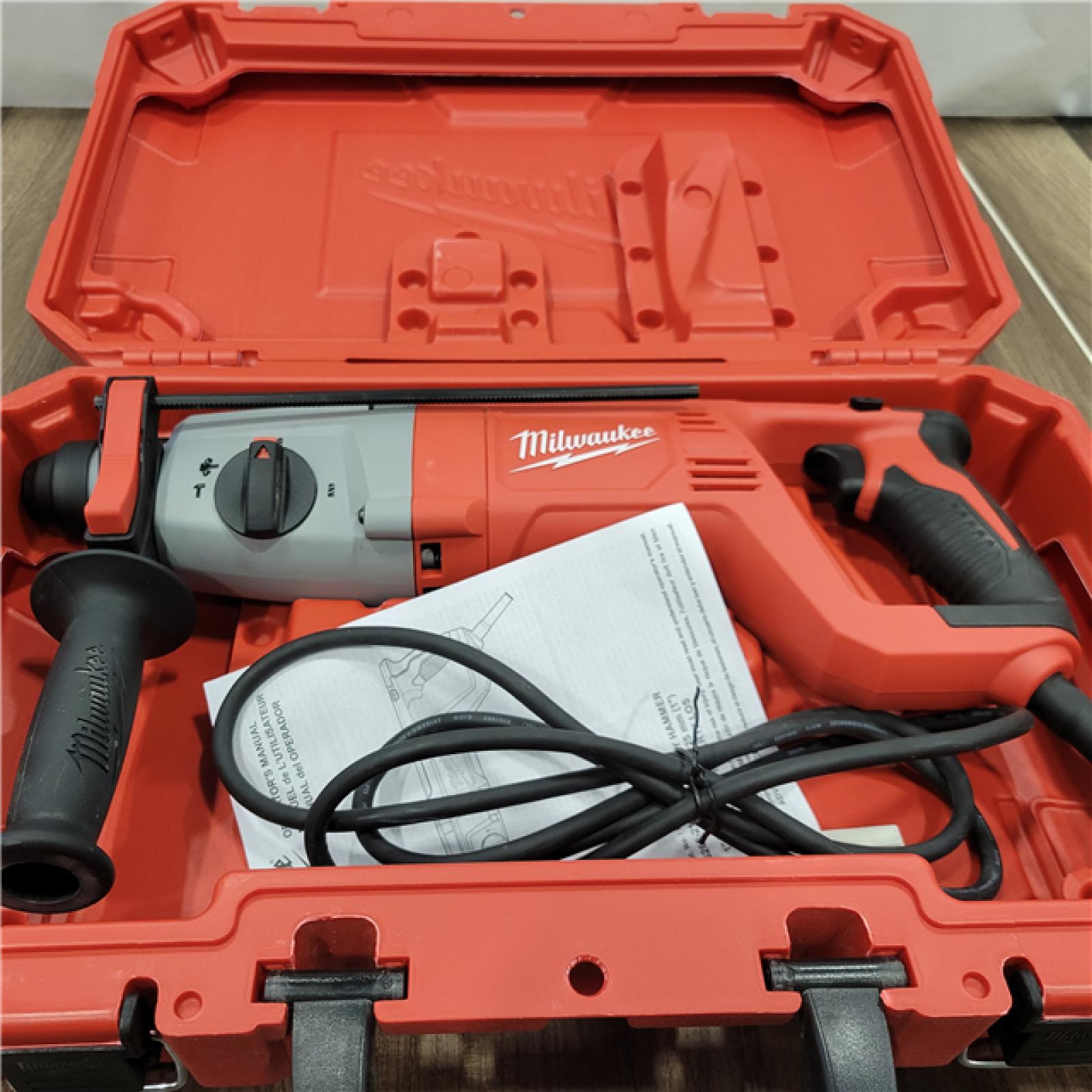 AS-IS  Milwaukee 1 in. SDS Plus D-Handle Rotary Handle w/ Case