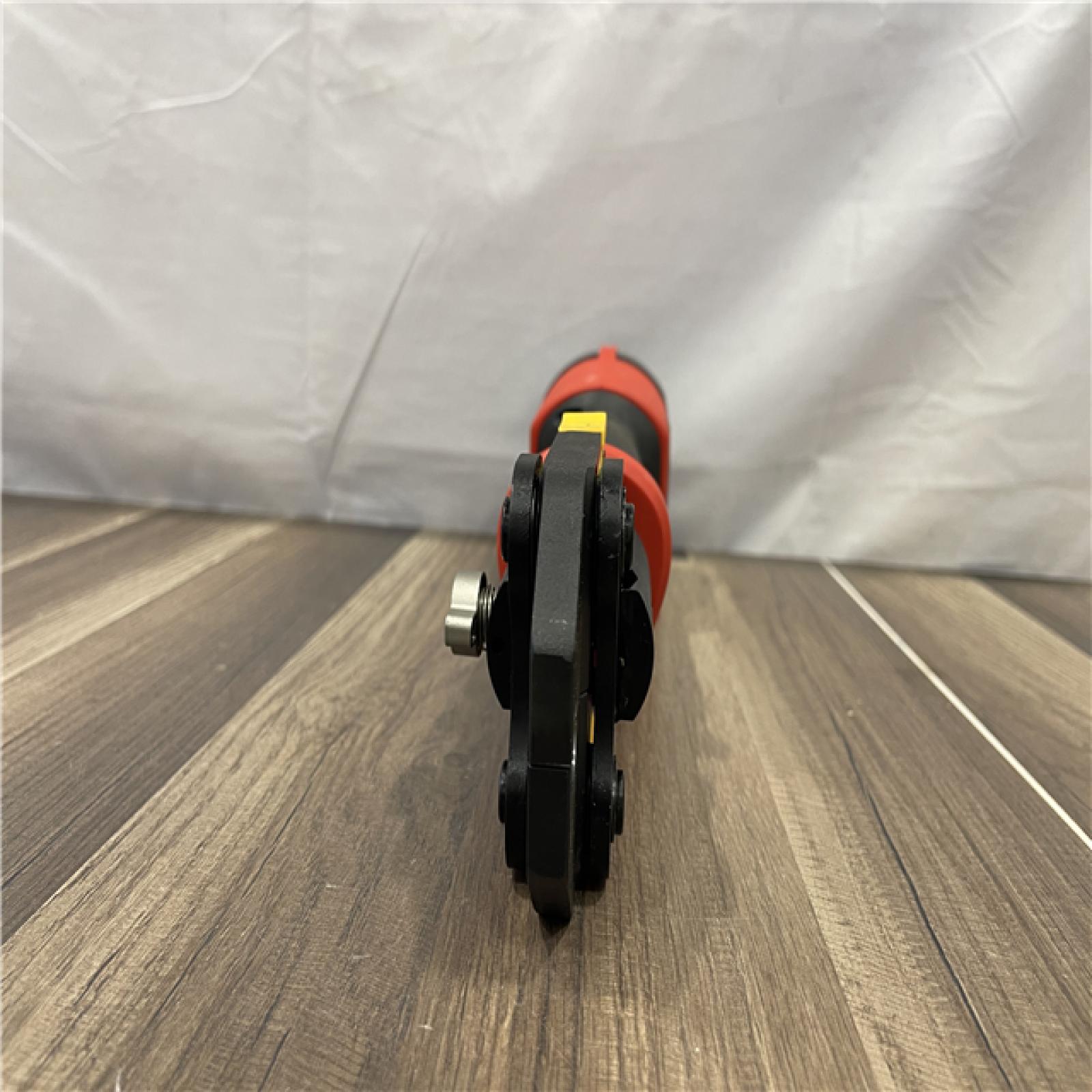 AS-IS- Milwaukee M18 18V Lithium-Ion Cordless Short Throw PEX Press Tool Kit