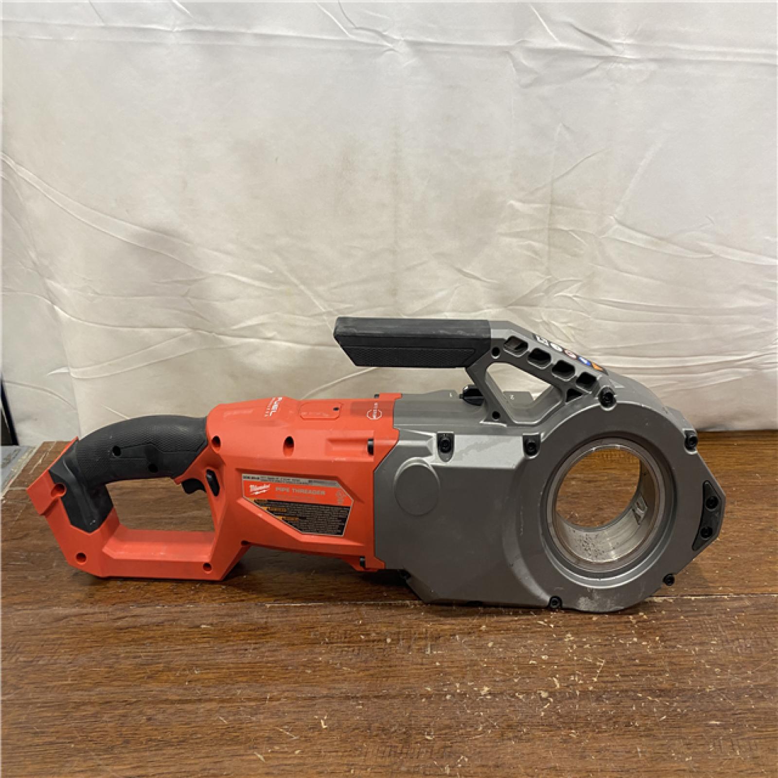 AS-IS Milwaukee Tool Power Pipe Threaders; Type: Cordless Pipe Threader ; Maximum Pipe Capacity: 2in ; Voltage: 18; 18V ; Voltage: 18V ; Spindle Speed: 41