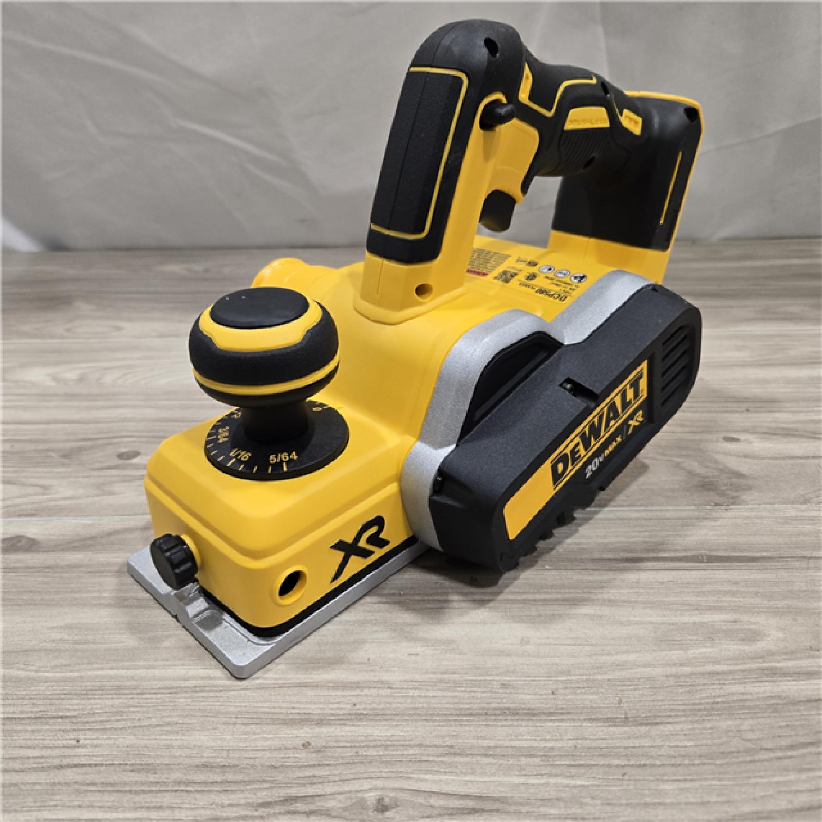 AS-IS DEWALT DCP580B 20V MAX Planer (Tool-Only)