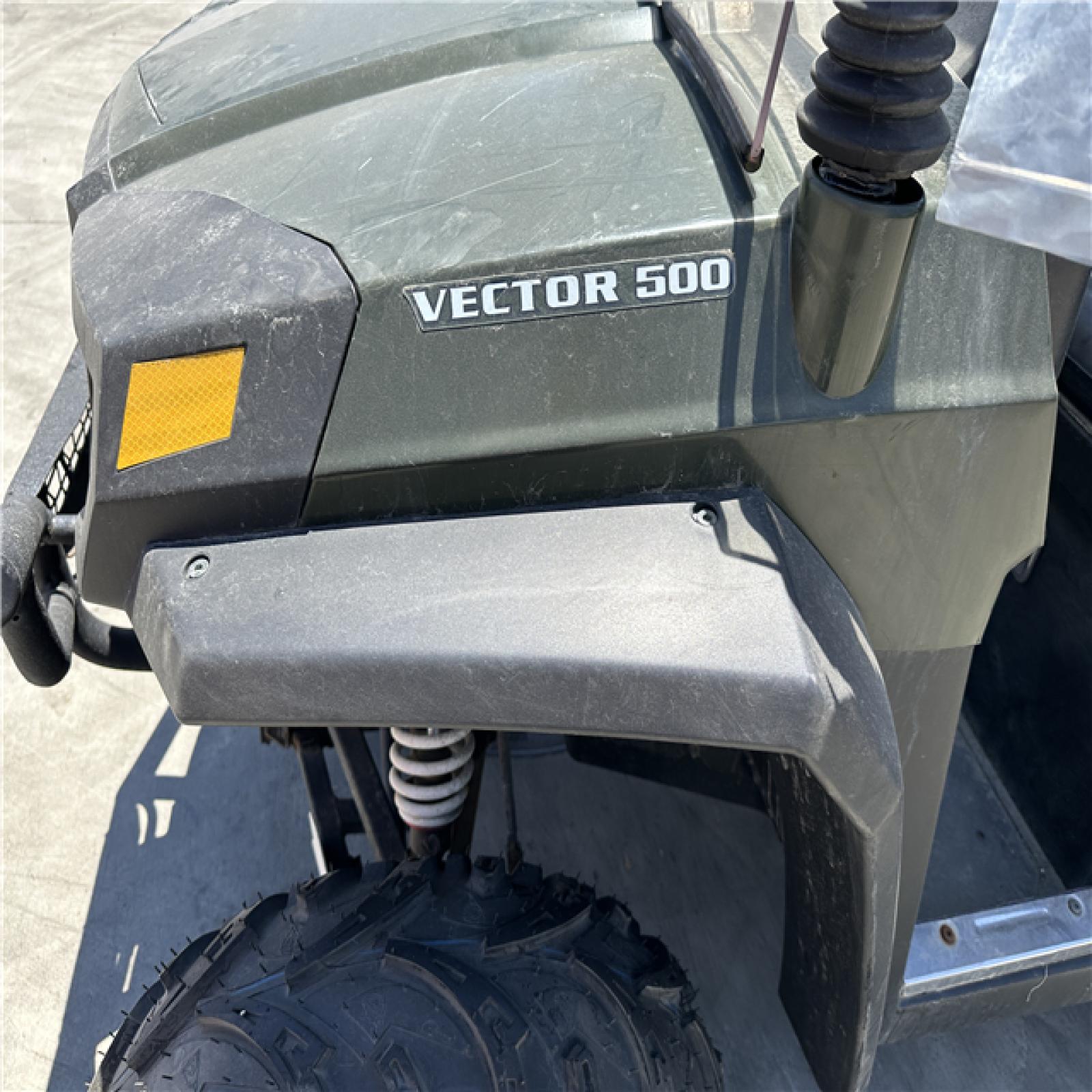 California AS-IS VECTOR 500 4WD UTV Delphi Multec in Green Utility Vehicle (No Key/Body Damage)