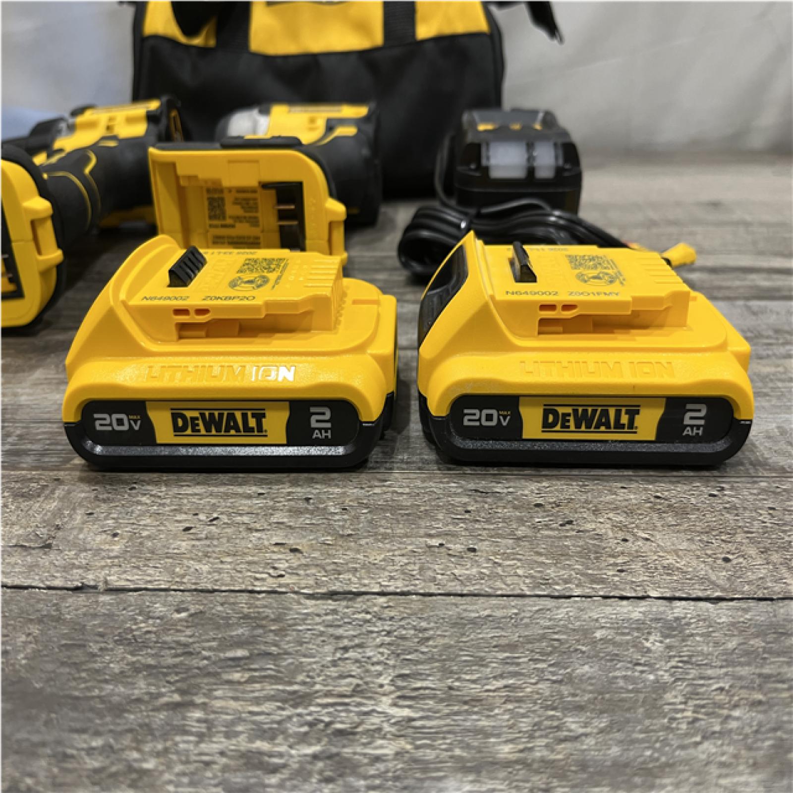 AS-IS DEWALT ATOMIC 20-Volt MAX Lithium-Ion Cordless Combo Kit