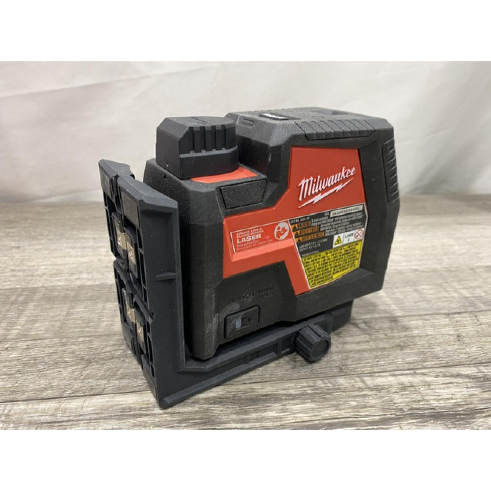 AS-IS Milwaukee Green 100 ft. Cross Line and Plumb Points Rechargeable Laser Level Kit