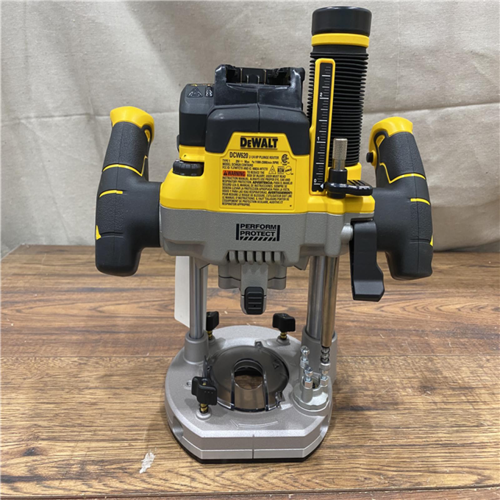 AS-IS Dewalt 20V MAX XR 2-1/4 Peak HP Brushless Cordless Plunge Router (Tool Only)