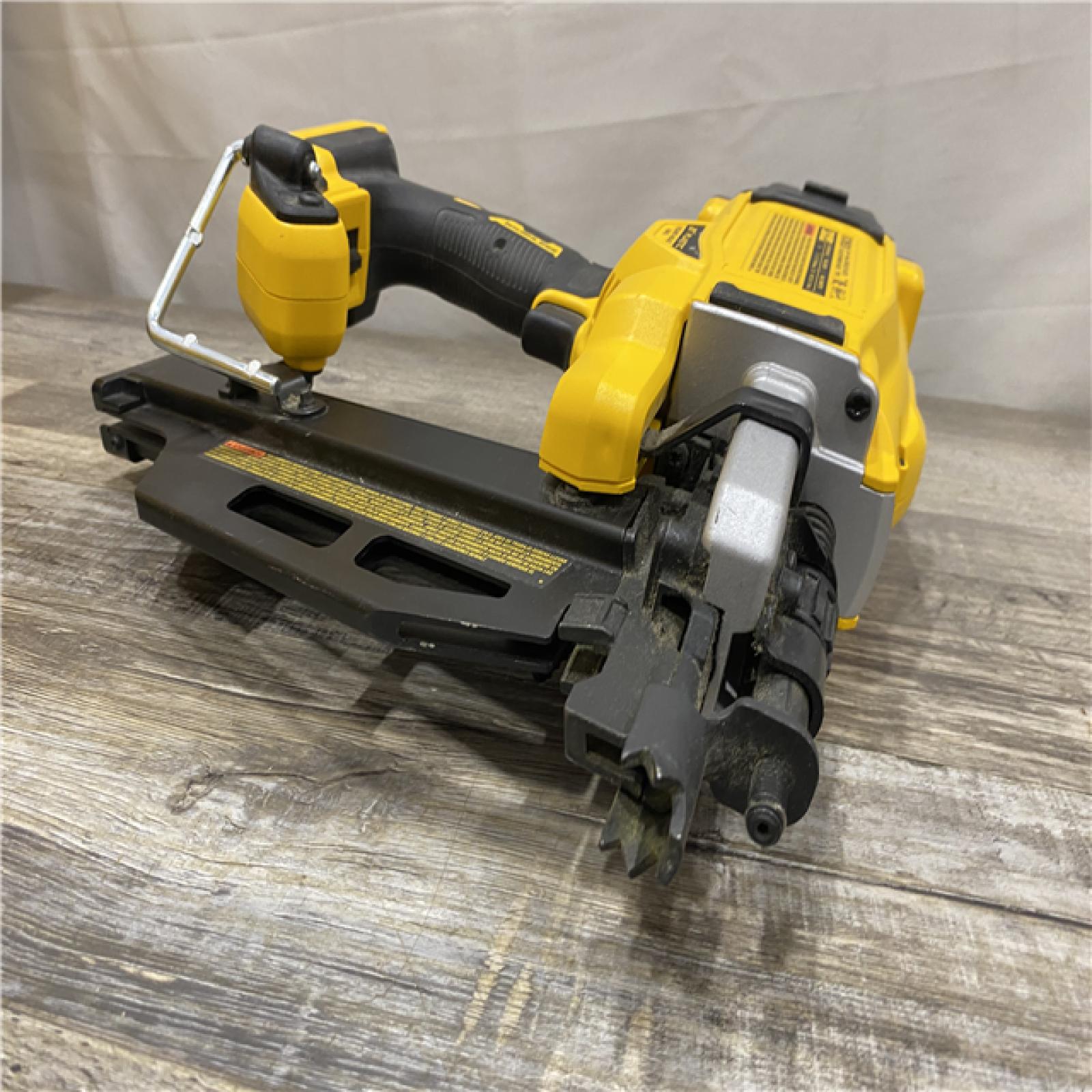AS-IS DEWALT 20-Volt 21° Cordless Framing Nailer (Tool-Only)