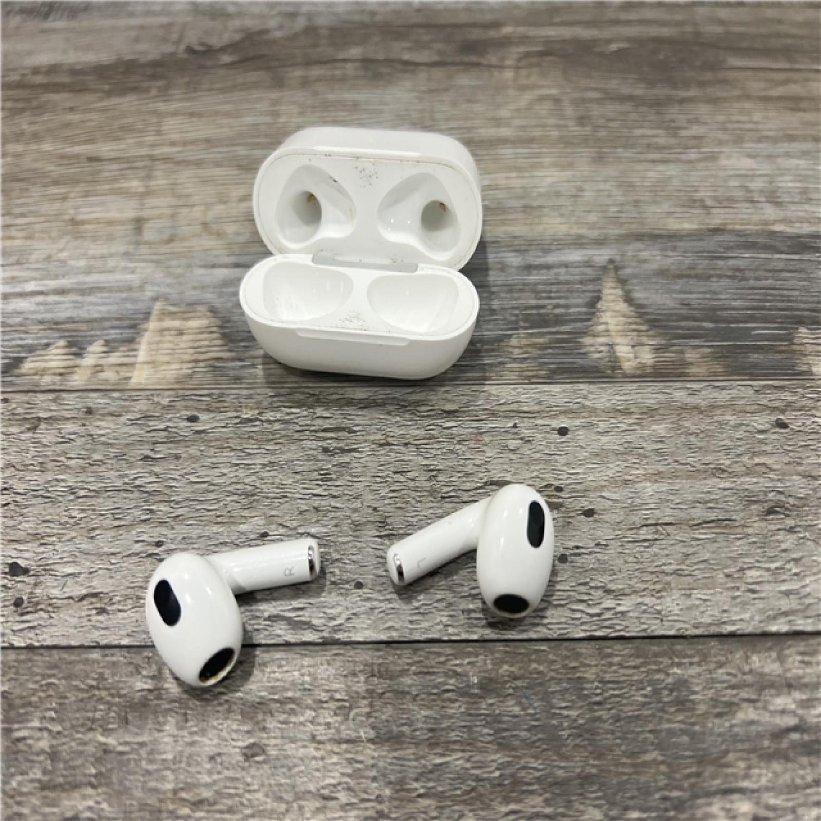 AS-IS AirPods (3rd Generation) with Lightning Charging Case