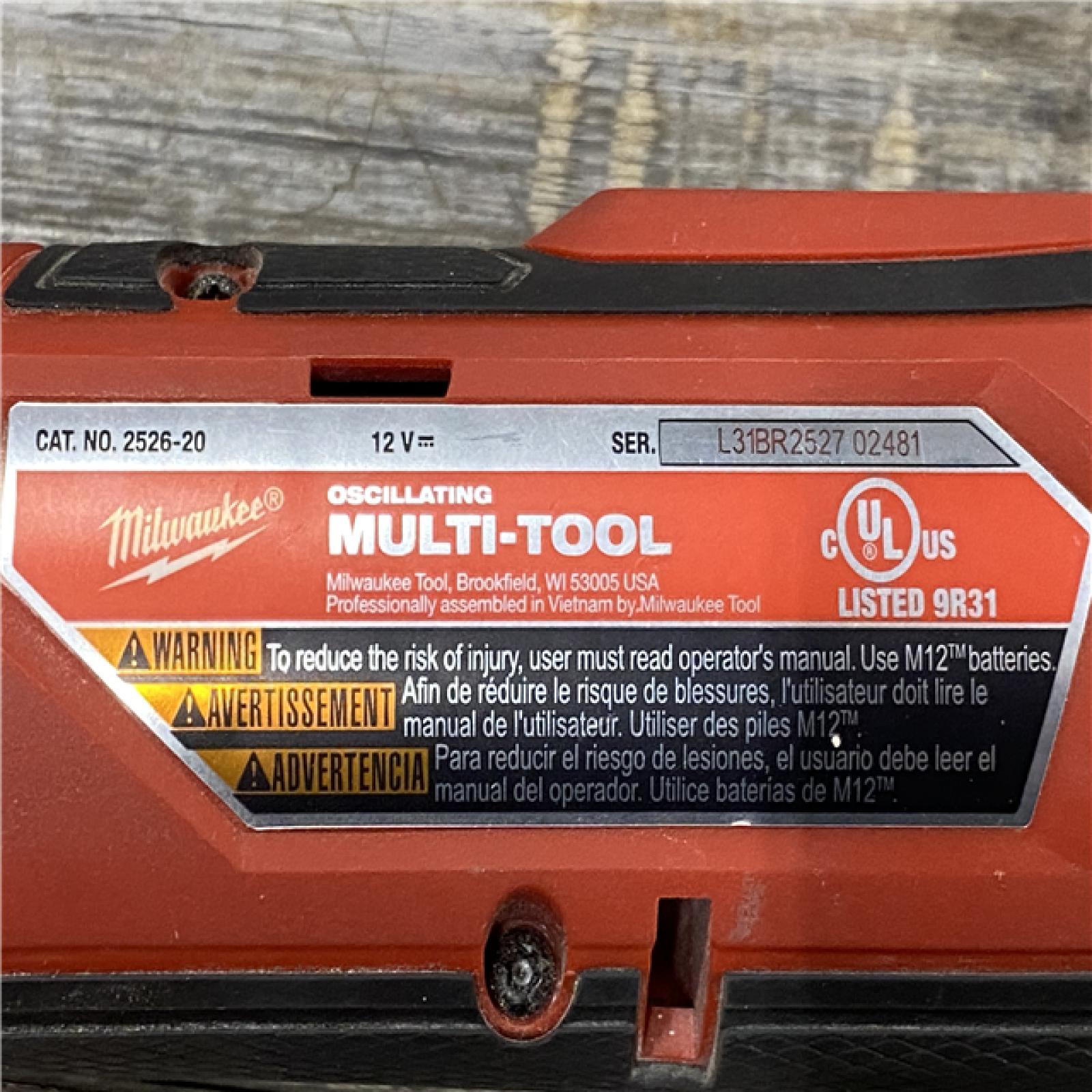 AS-IS Milwaukee  FUEL 12V Lithium-Ion Cordless Oscillating Multi-Tool (Tool-Only)