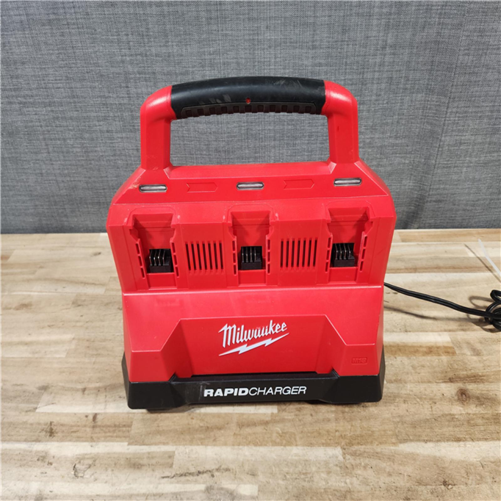 HOUSTON LOCATION - AS-IS Milwaukee M18 Packout Six Bay Rapid Charger