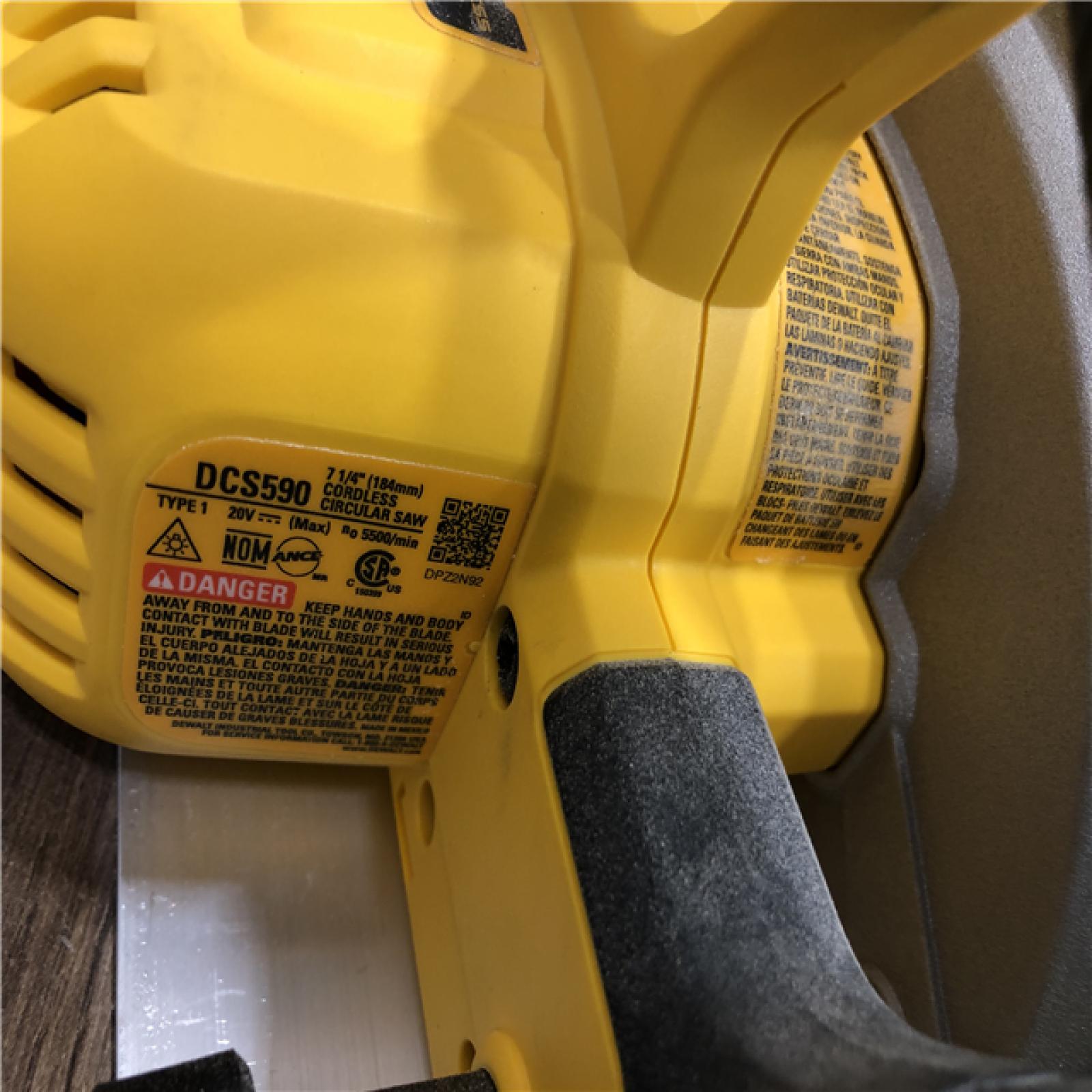 AS-IS DEWALT 20-Volt MAX 7-1/4 in. Cordless Circular Saw (Tool Only)