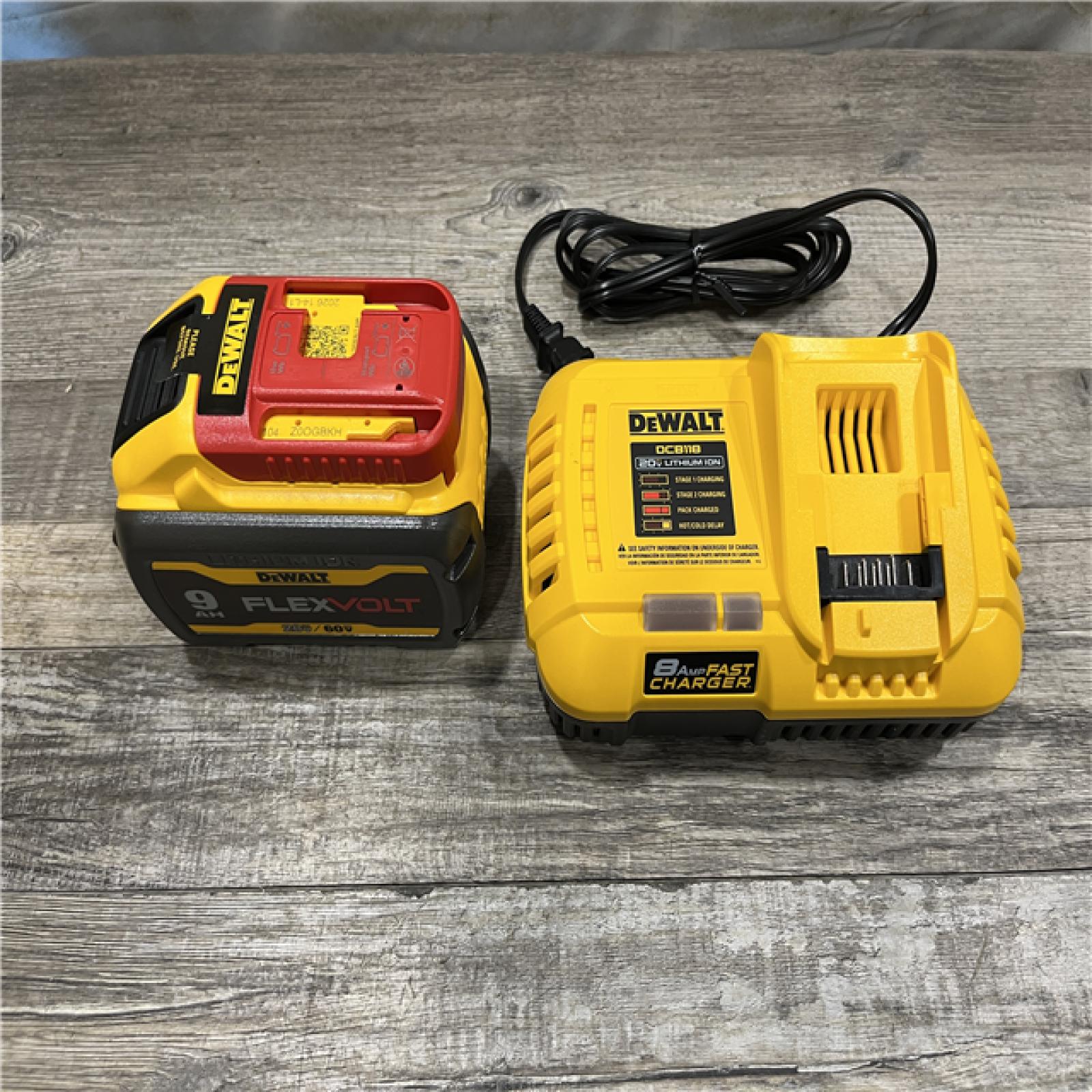 AS-IS DEWALT 20V/60V MAX FLEXVOLT Lithium-Ion 9.0Ah Battery and Charger Starter Kit