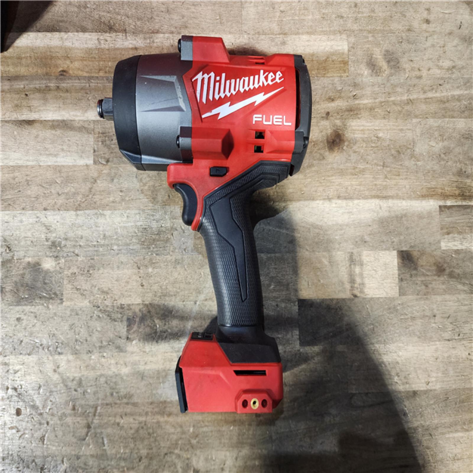 HOUSTON LOCATION - AS-IS Milwaukee M18 1/2 in. Cordless Brushless High Torque Impact Wrench Kit (Battery & Charger)