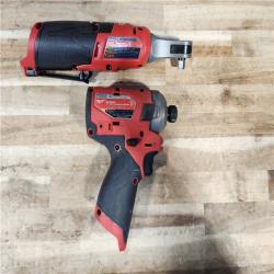 HOUSTON LOCATION - AS-IS MILWAUKEE 2 TOOL COMBO KIT W/ (2) BATTERY & CHARGER