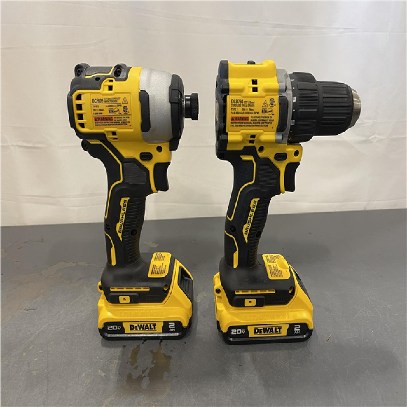 AS-IS - Dewalt 20V MAX ATOMIC Compact Cordless Drill Driver and Impact Driver Combo Kit