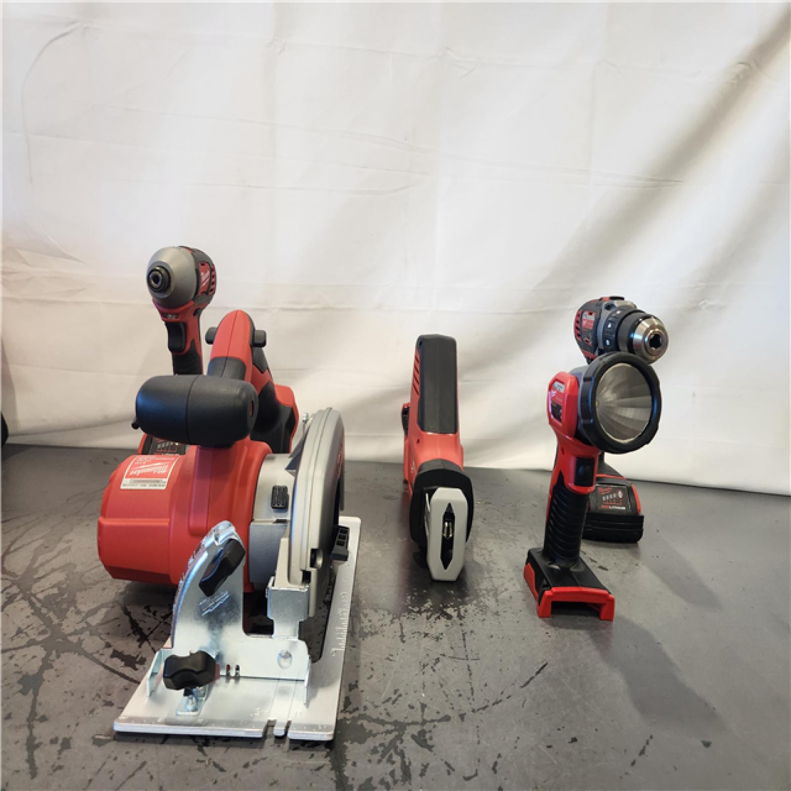 AS-IS- Milwaukee M18 18-Volt Lithium-Ion Cordless Combo Tool Kit (5-Tool) with (1) 3.0Ah and (1) 1.5Ah Battery  (1) Charger  (1) Tool Bag