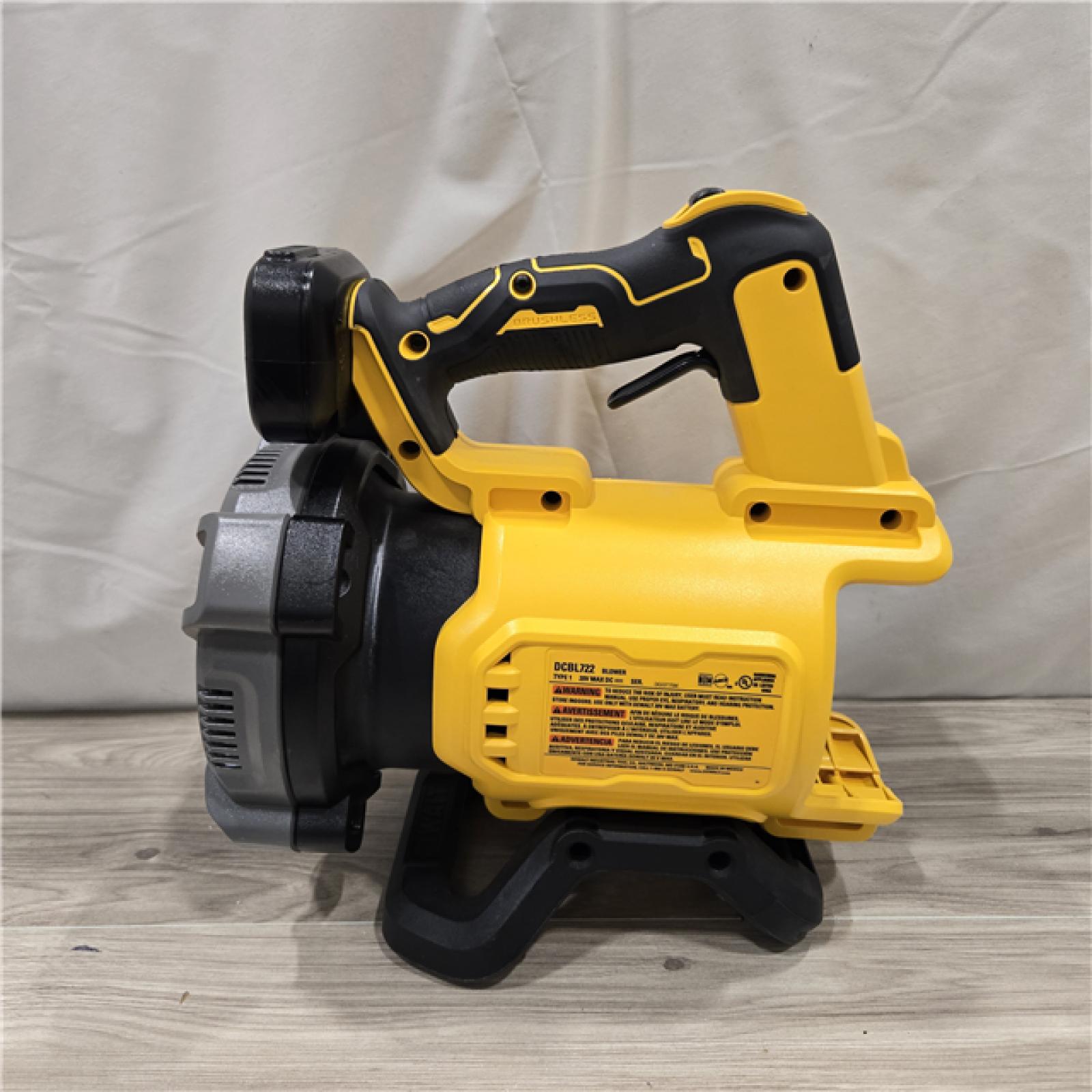 AS-IS DeWalt Brushless Cordless Handheld Leaf Blower Kit