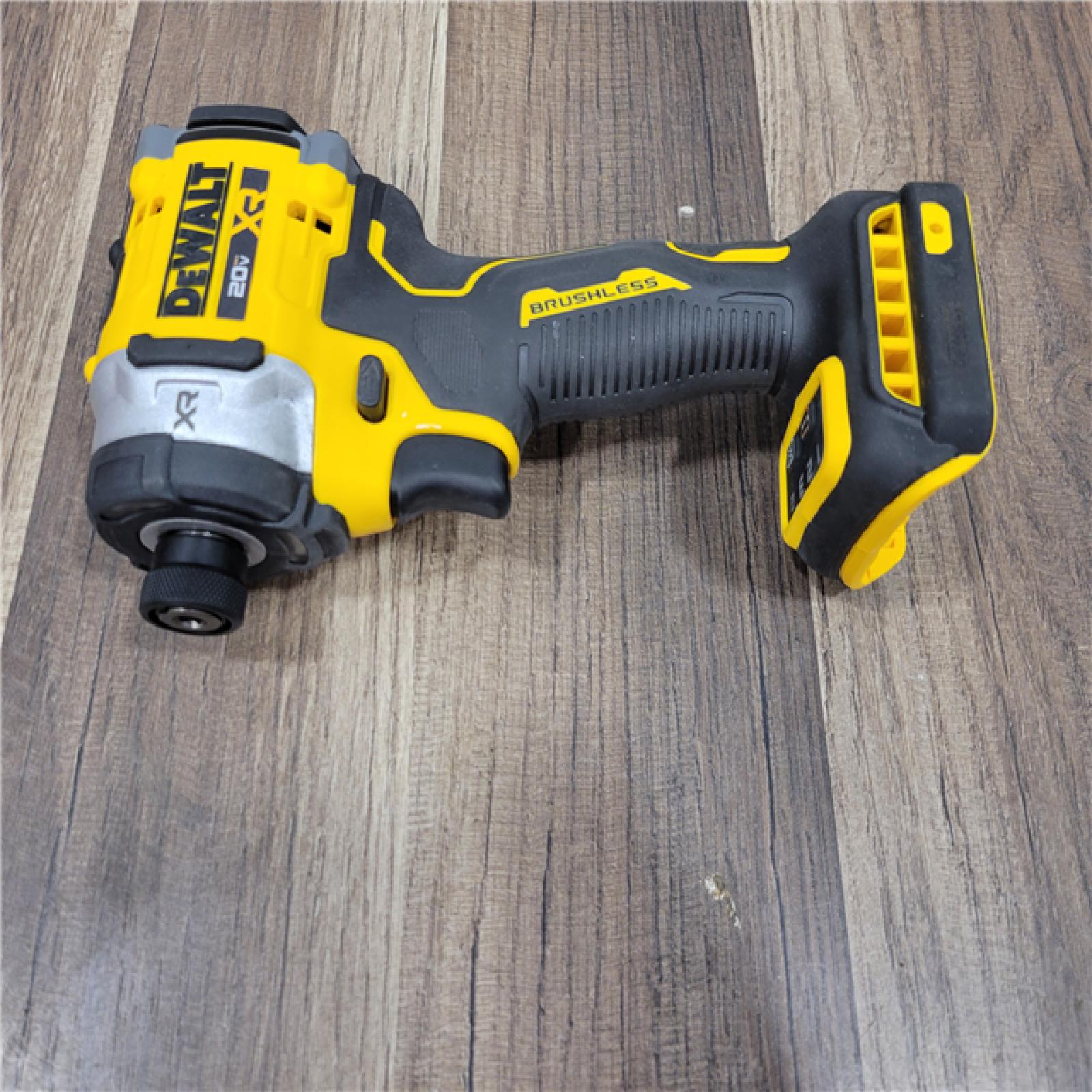 GOOD DEWALT Shell 20v Max Xr Impact Driver
