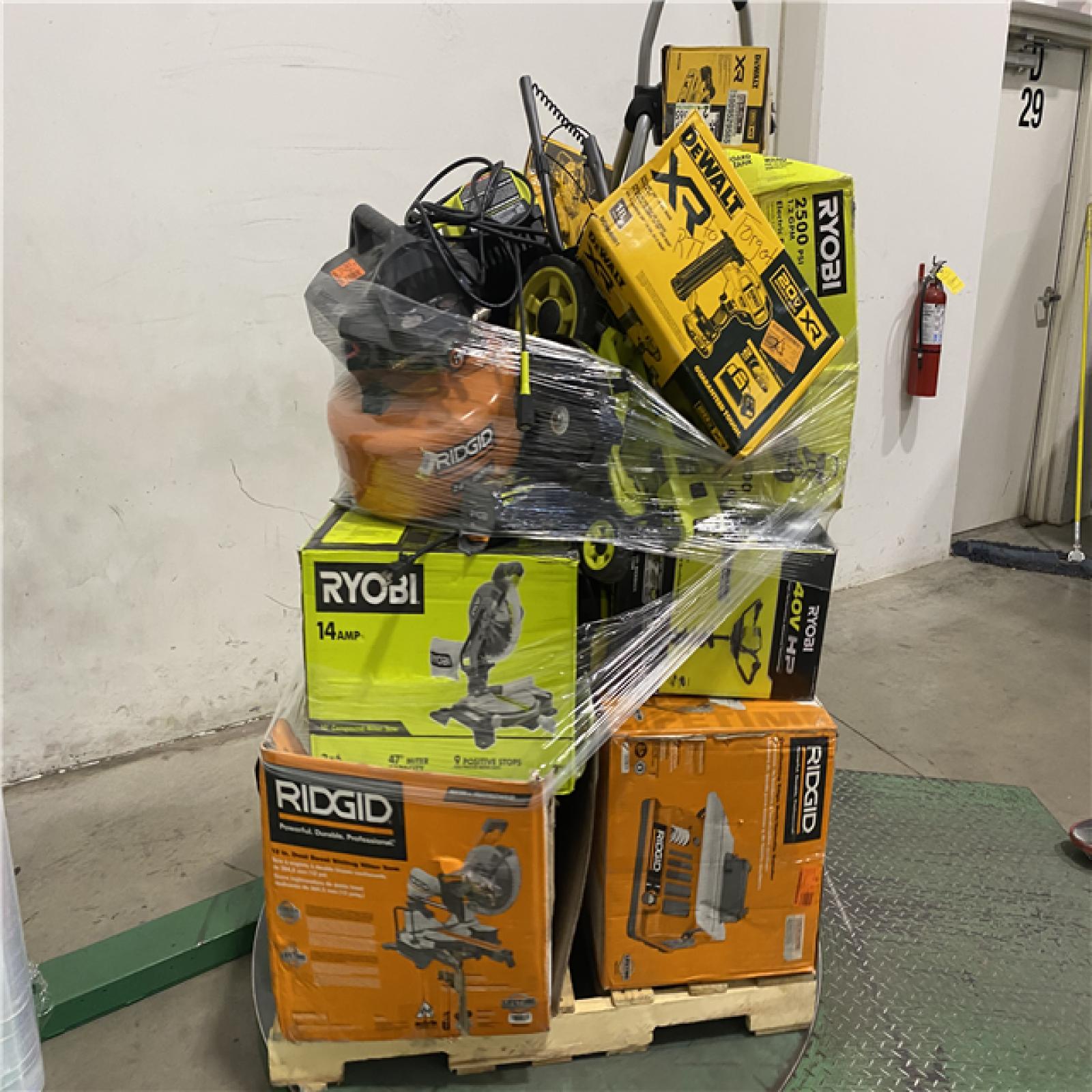 Dallas Location - As-Is Tool Pallet