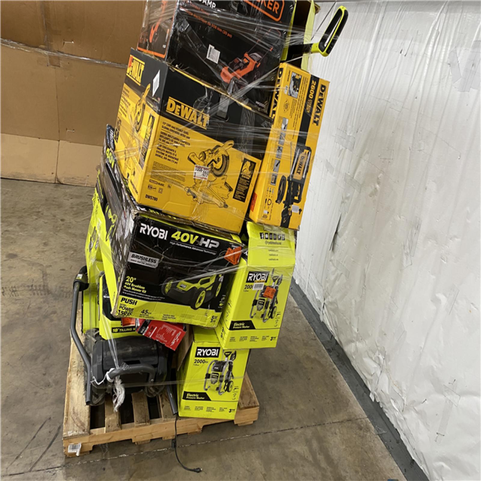 Houston Location AS IS - Tool Pallet