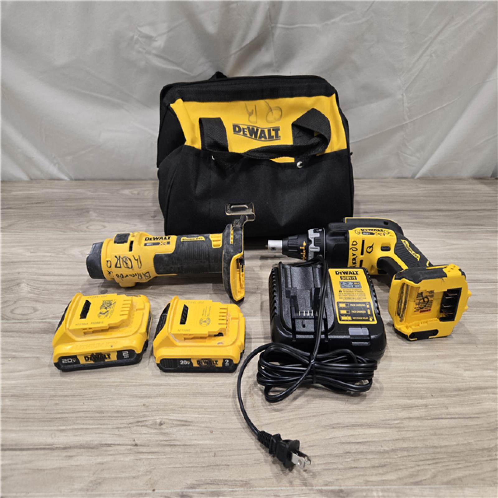 AS-IS DeWalt 20V Cordless Screwgun and Cut-Out Tool Combo Kit
