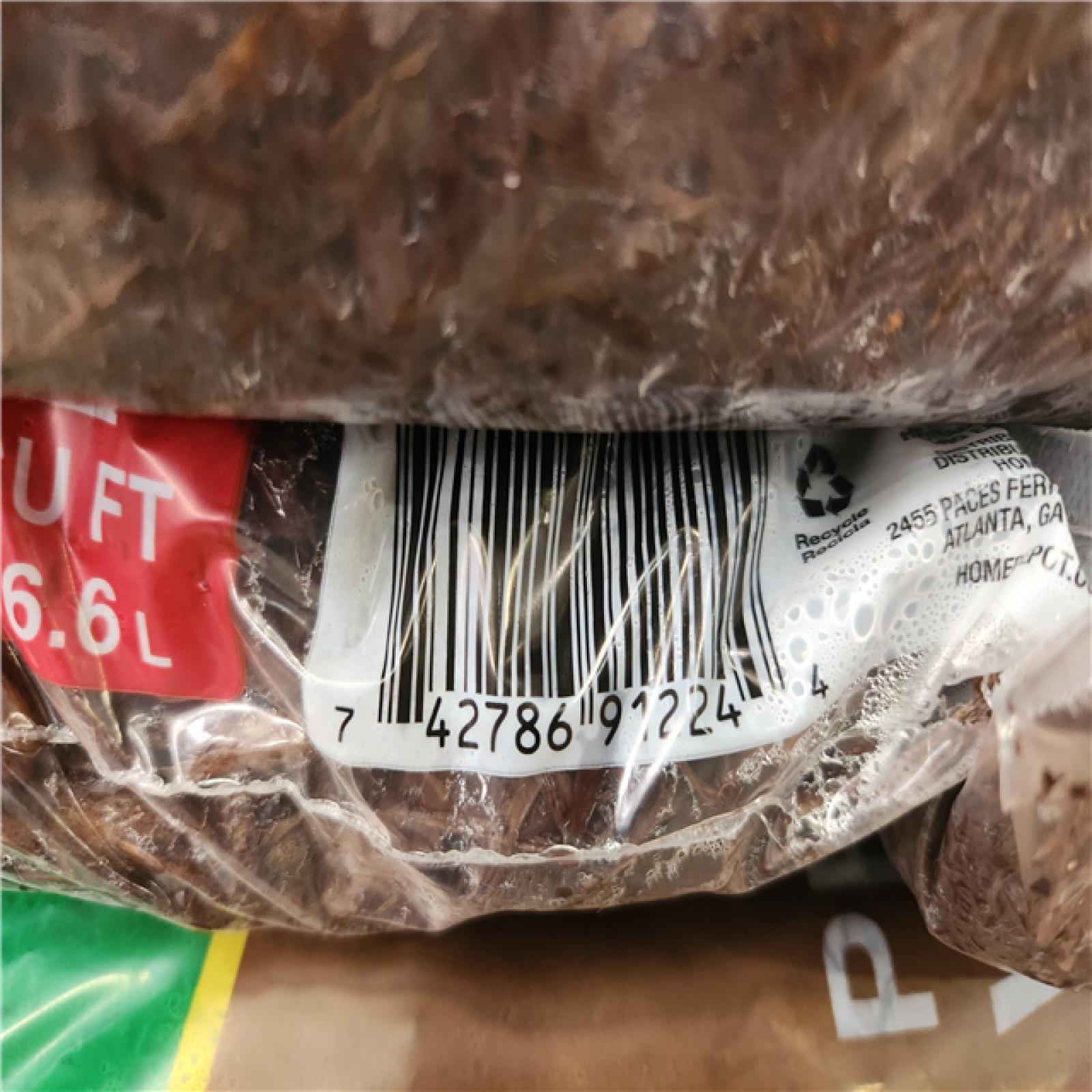 Phoenix LIKE NEW Vigoro Vigoro 2 cu. ft. Premium Brown Wood Shredded Bagged Mulch Pallet of 65
