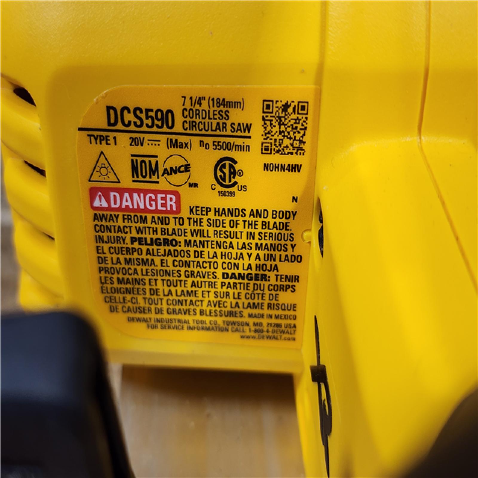 HOUSTON LOCATION - AS - IS DEWALT 20-Volt MAX 7-1/4 in. Cordless Circular Saw (Tool Only)