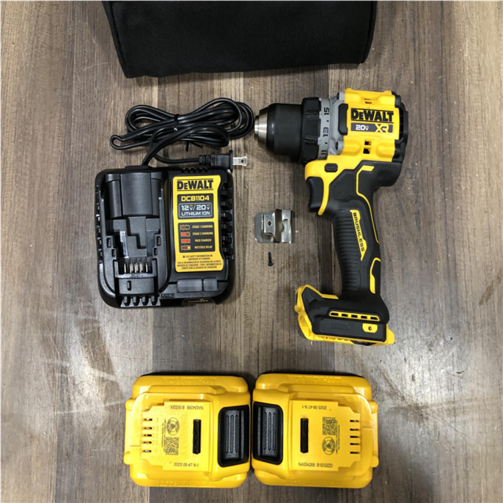 AS-IS DEWALT 20V XR Lithium-Ion Cordless Brushless 1/2 in. Drill/Driver Kit