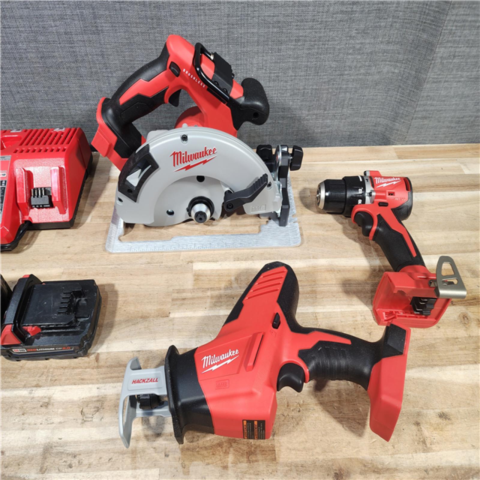 HOUSTON LOCATION - AS-IS Milwaukee M18 3-Tool Combo Kit