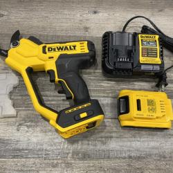 AS-IS DEWALT 20V MAX Cordless Battery Powered Pruner Kit