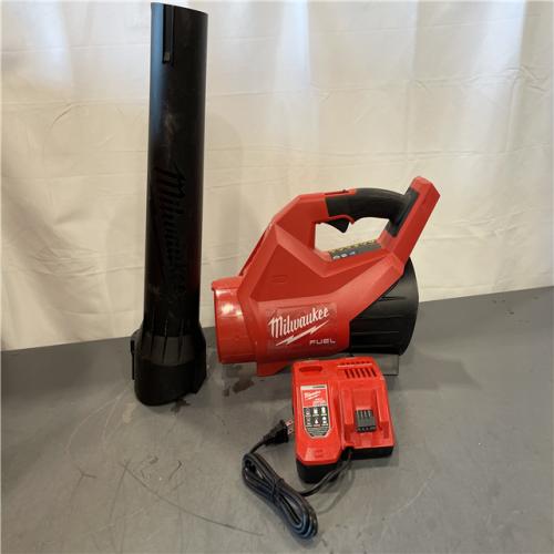 AS-IS - Milwaukee M18 FUEL 120 MPH 500 CFM 18V Brushless Cordless Battery Powered Leaf Blower Kit
