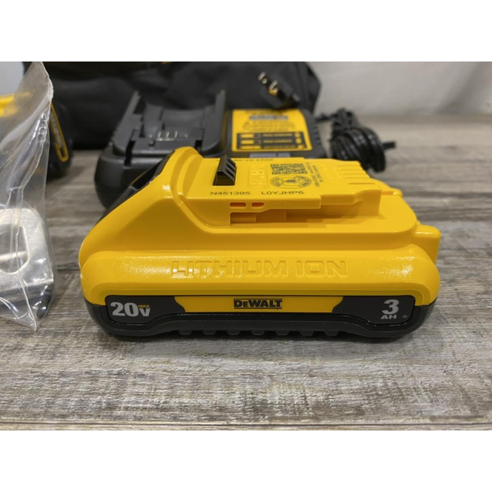 AS-IS DEWALT ATOMIC 20V Cordless 1/2 in. Compact Hammer Drill Kit