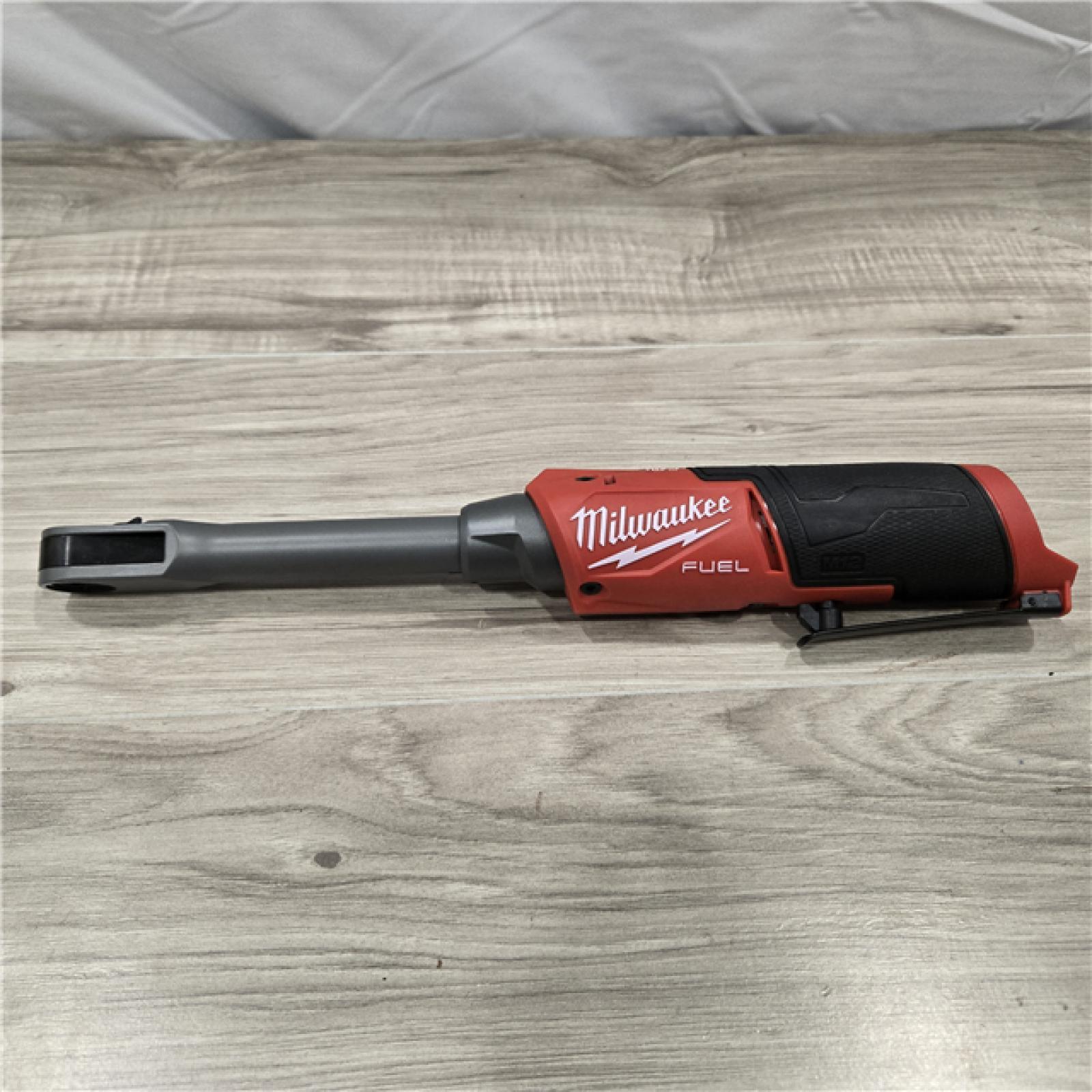 LIKE NEW! - Milwaukee M12 FUEL INSIDER Extended Reach Box Ratchet