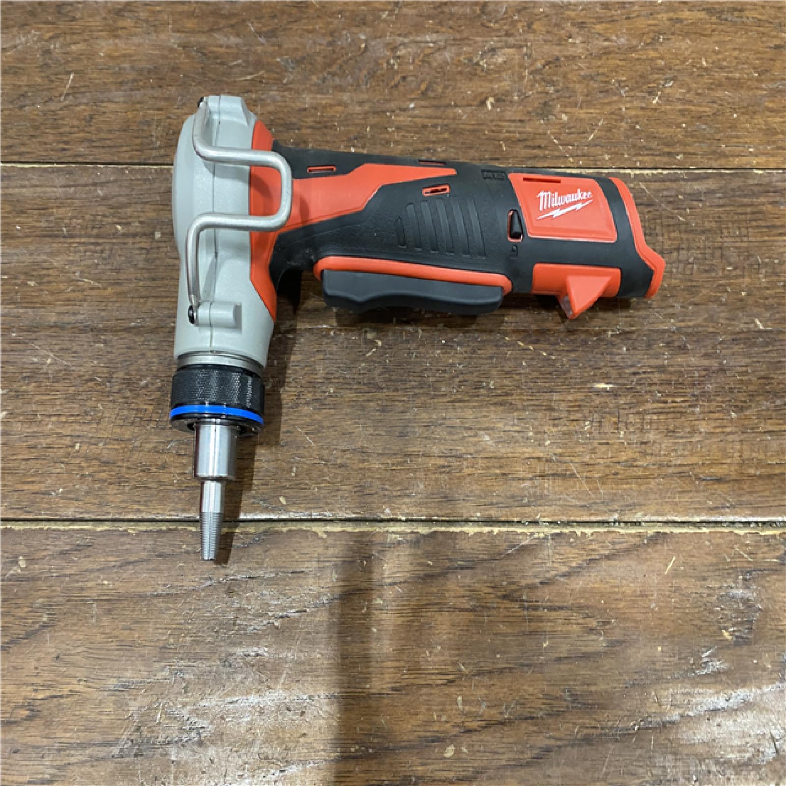 AS-IS M12 12-Volt Lithium-Ion Cordless PEX Expansion Tool Kit with (2) 1.5 Ah Batteries, (3) Expansion Heads and Hard Case