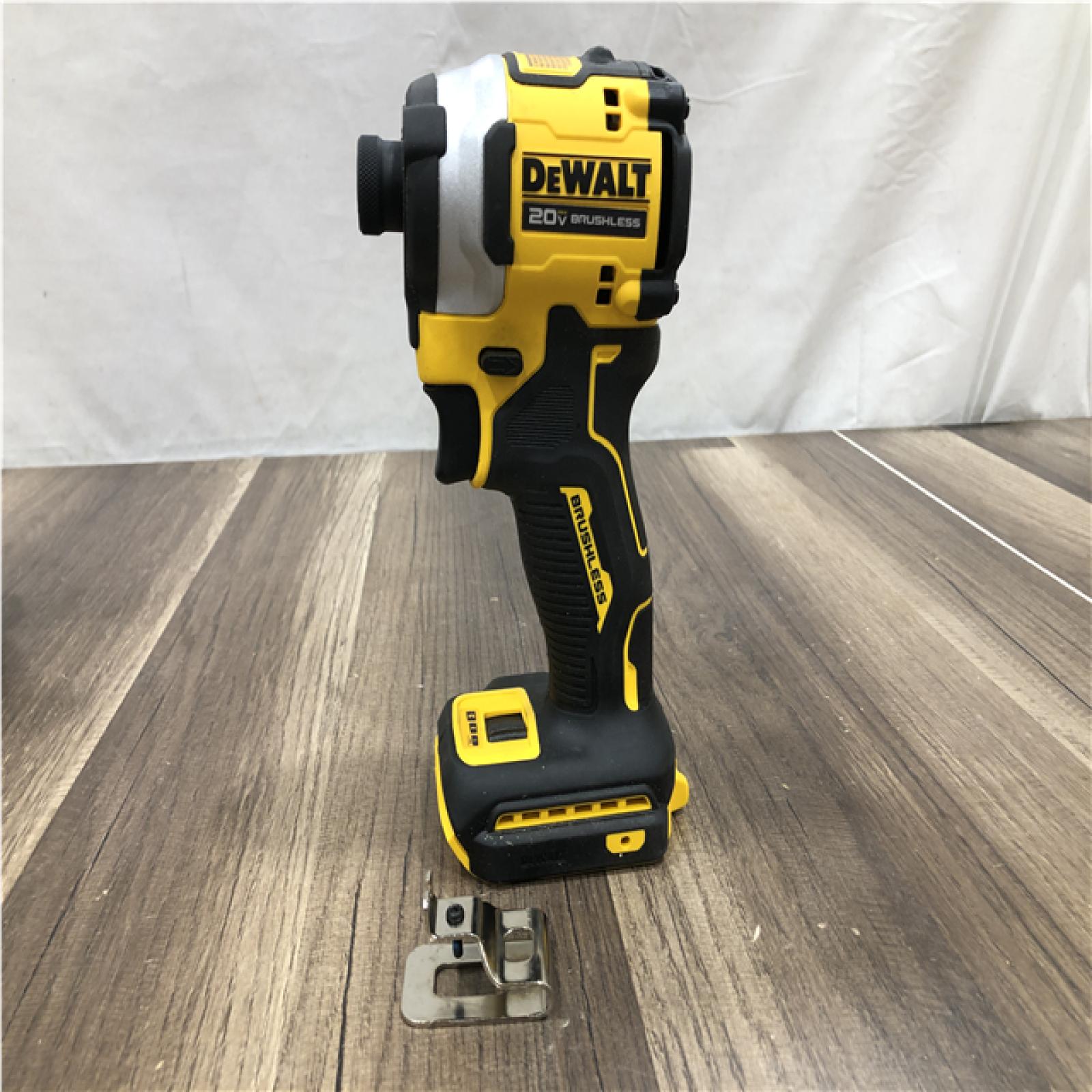 AS-IS DEWALT ATOMIC 20V MAX Lithium-Ion Cordless 1/4 in. Brushless Impact Driver Kit