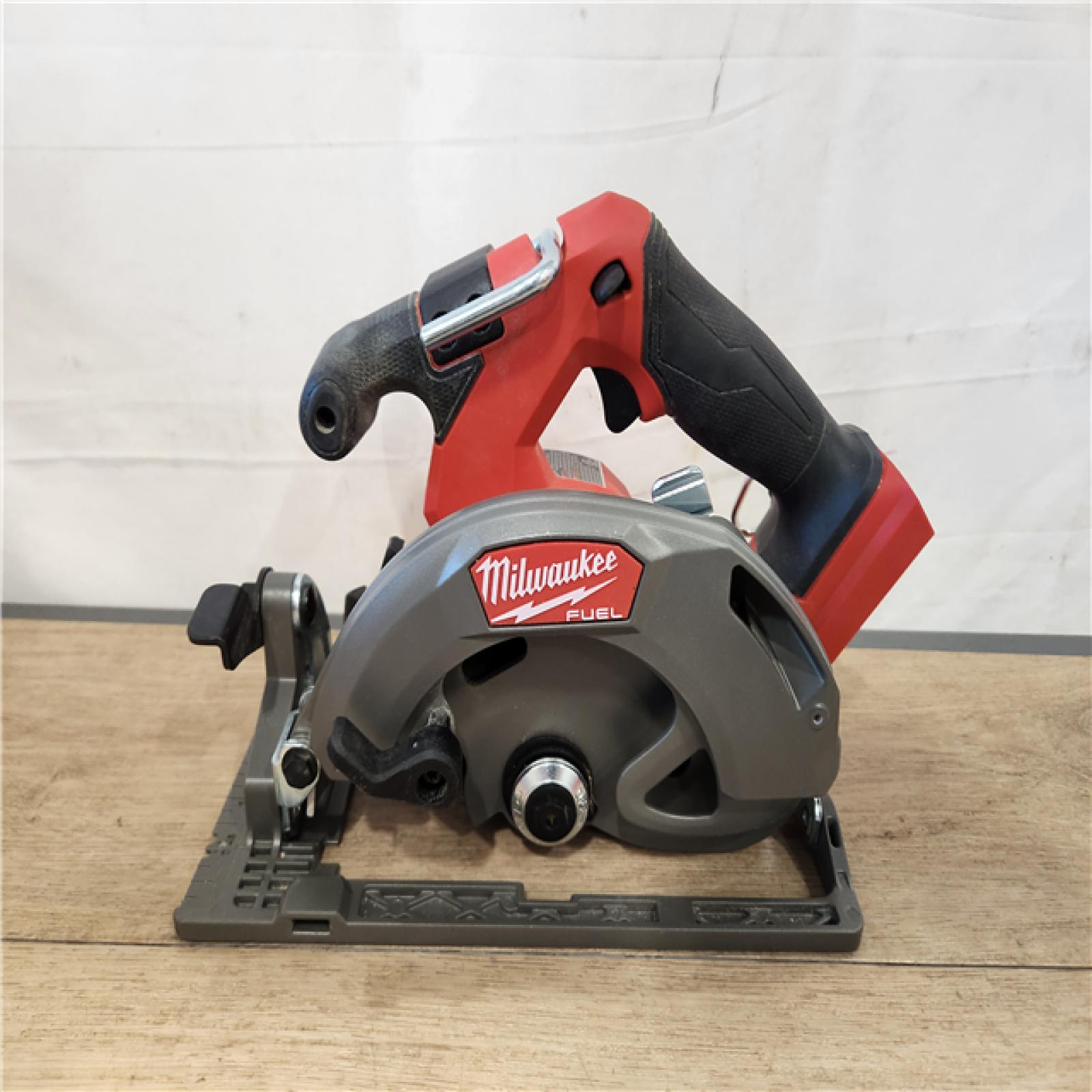 AS-IS- Milwaukee  FUEL 18V Lithium-Ion Brushless Cordless 6-1/2 in. Circular Saw (Tool-Only)