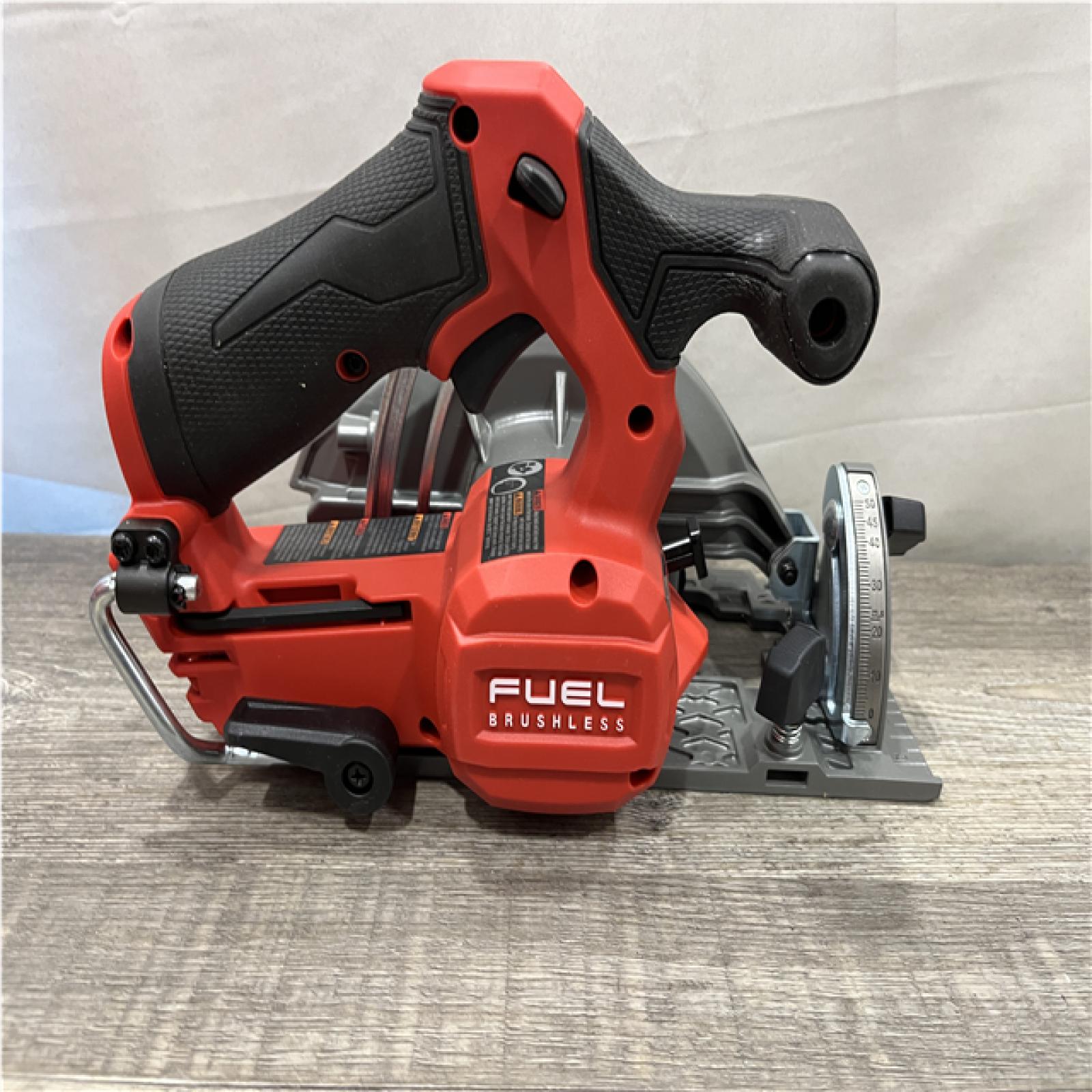 AS-IS Milwaukee FUEL 12V Lithium-Ion Brushless 5-3/8 in. Cordless Circular Saw (Tool-Only)