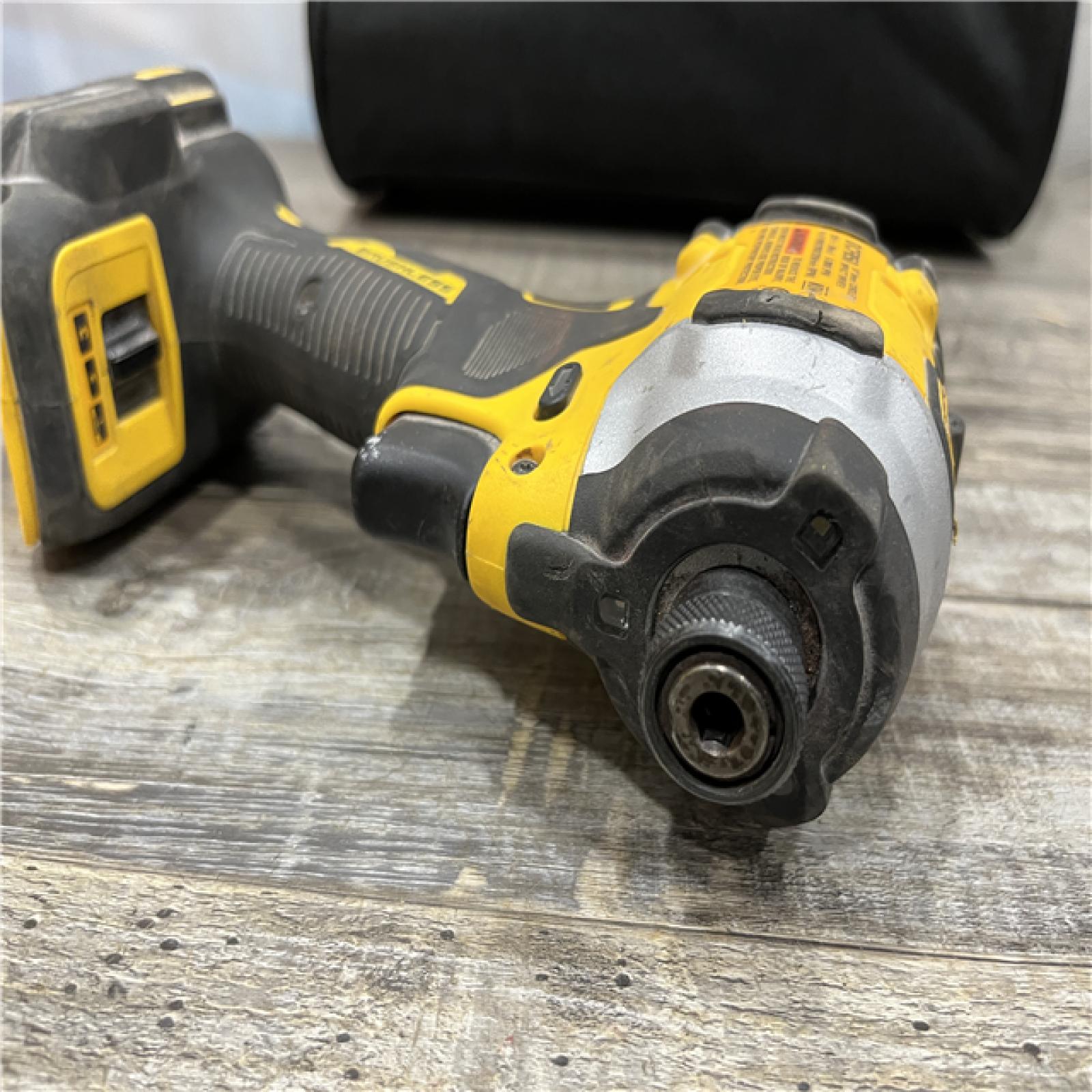 AS-IS DEWALT ATOMIC 20V MAX Lithium-Ion Cordless 1/4 in. Brushless Impact Driver Kit