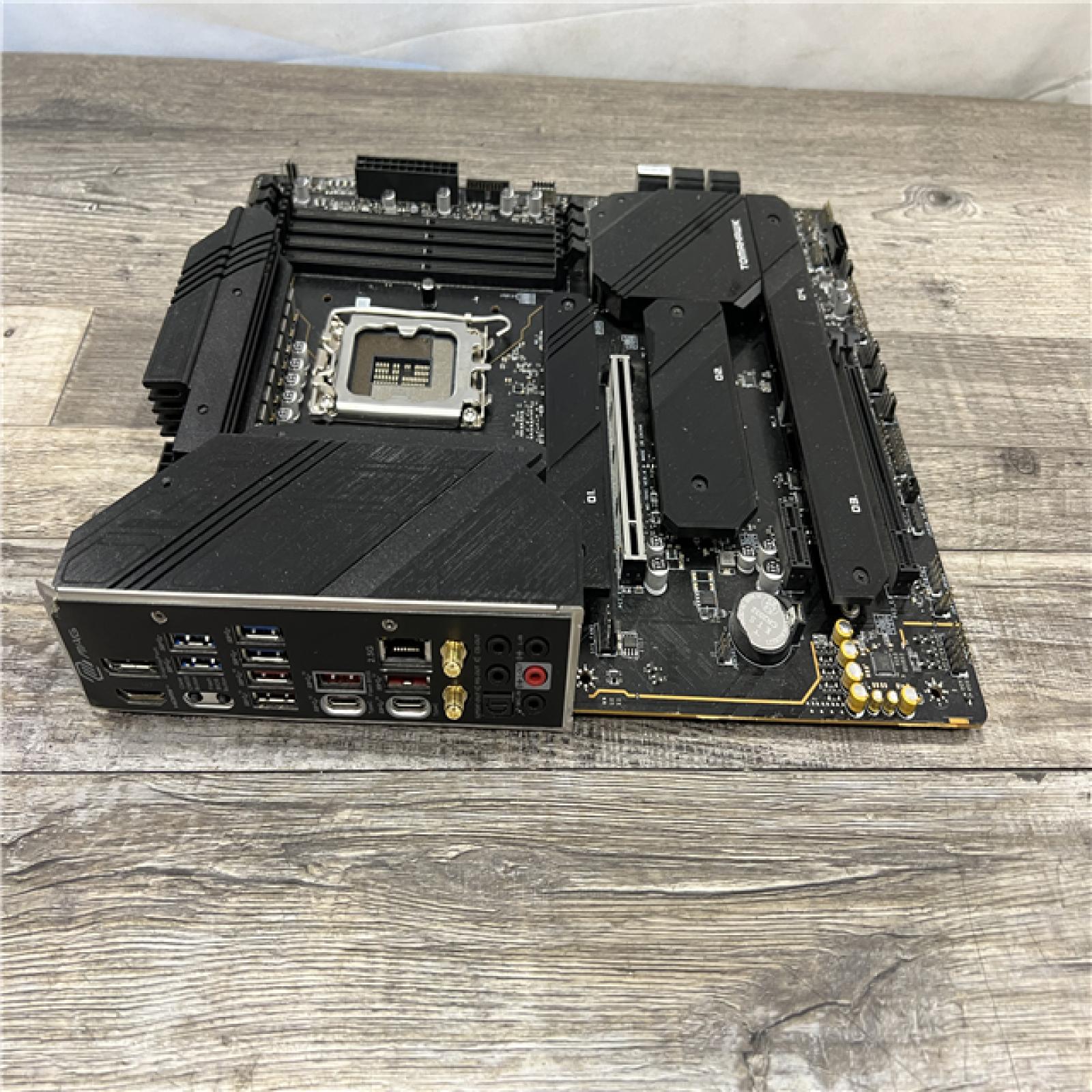 AS-IS MSI MAG Z790 TOMAHAWK WIFI Motherboard