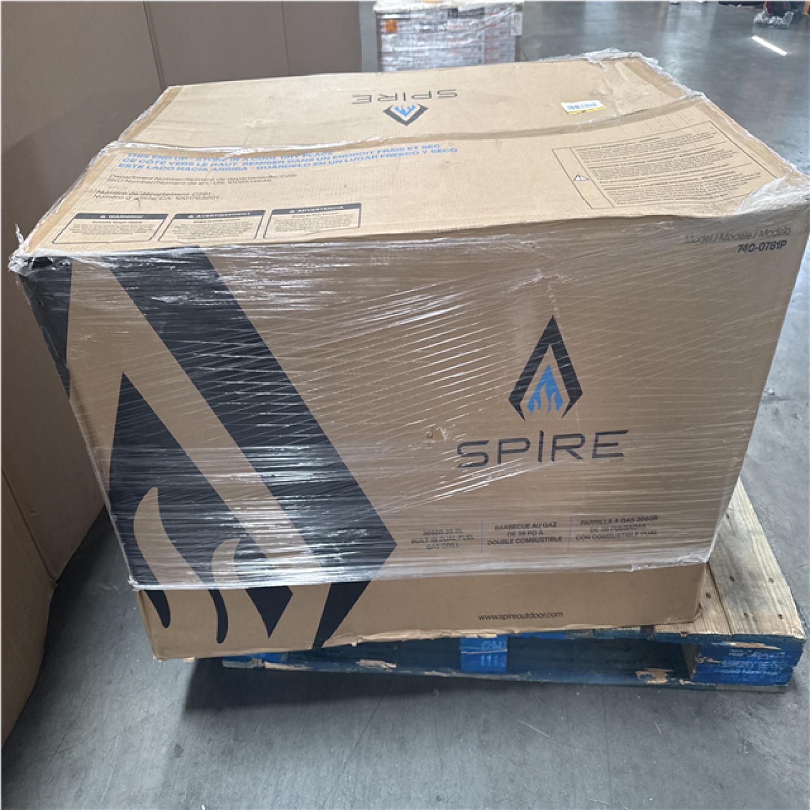 CALIFORNIA AS IS SPIRE3660R DUAL FUEL GAS GRILL