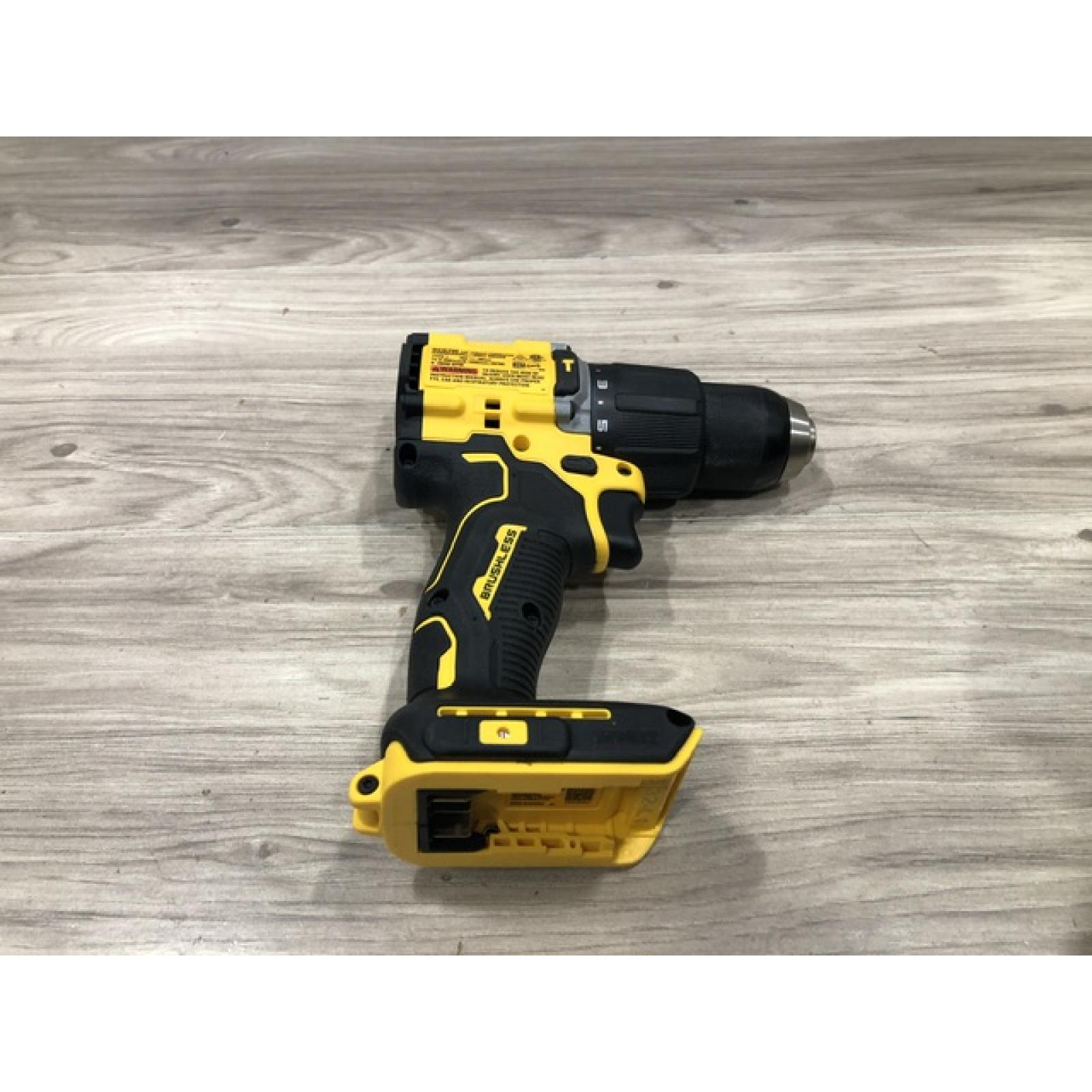 AS-IS DeWalt ATOMIC 20V Lithium-Ion Cordless 1/2 in. Hammer Drill Kit