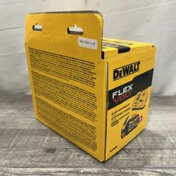 NEW - DEWALT 20V/60V MAX FLEXVOLT Lithium-Ion 9.0Ah Battery and Charger Starter Kit
