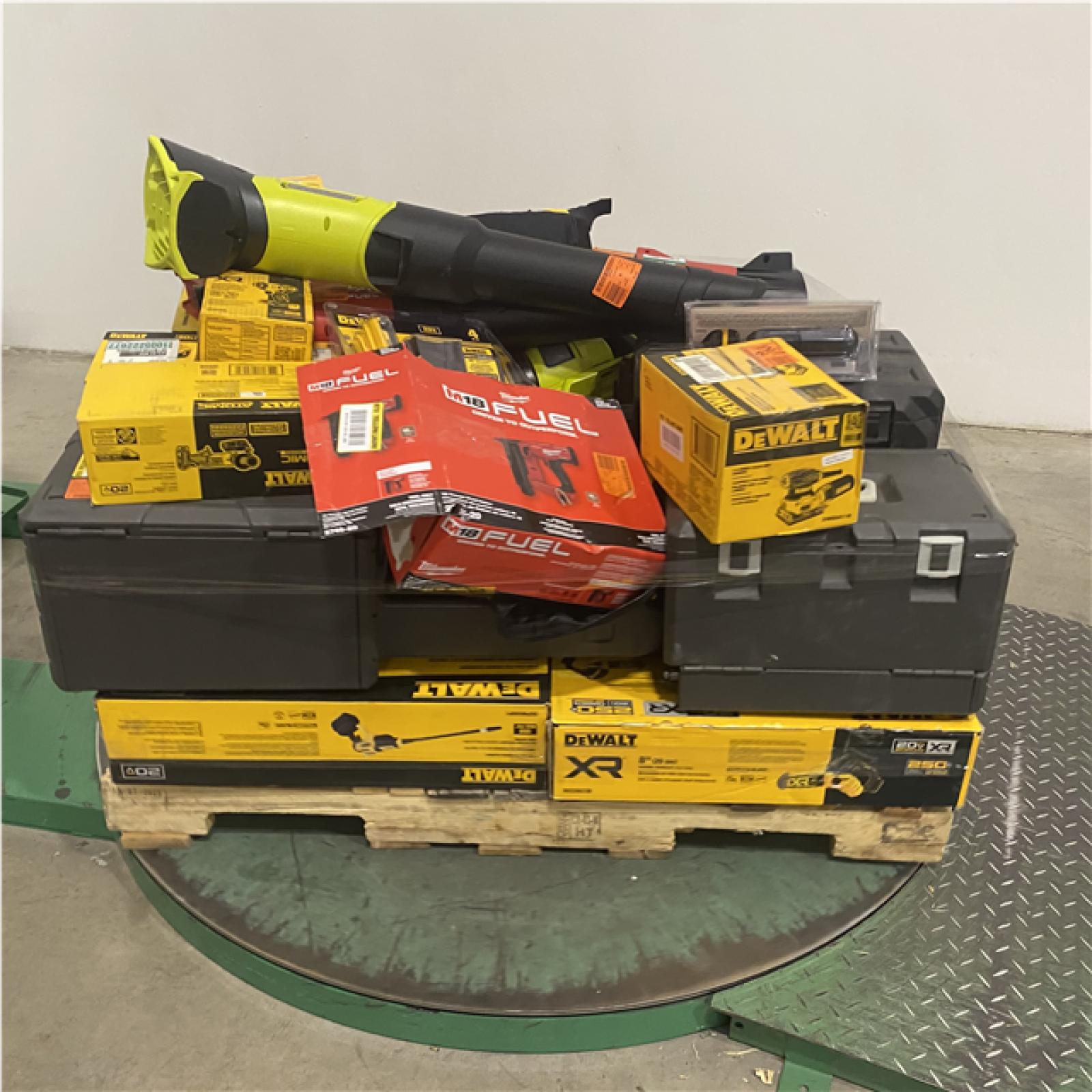 Dallas Location - As-Is Tool Pallet