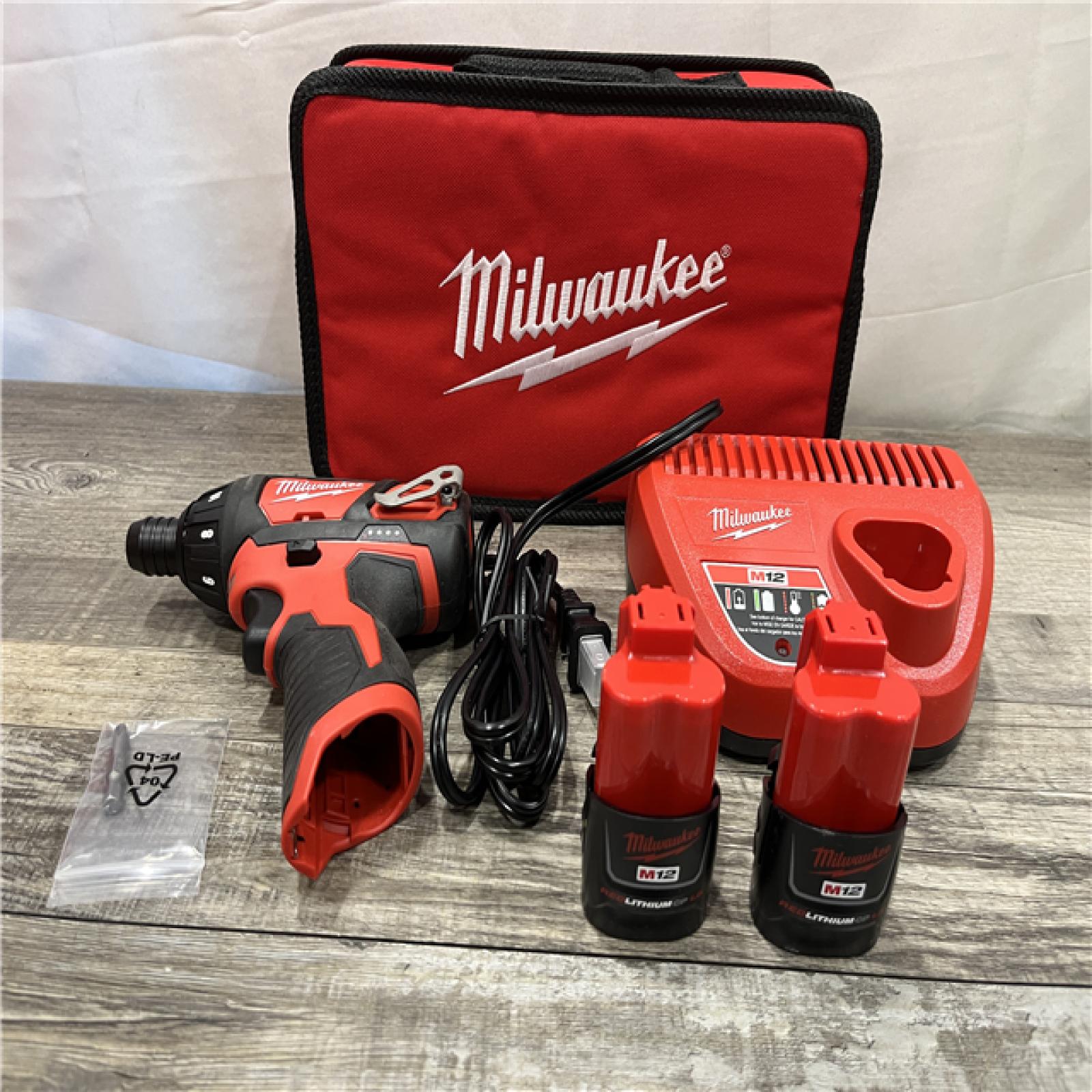 AS-IS Milwaukee 12V Lithium-Ion Cordless 1/4 in. Hex Screwdriver Kit