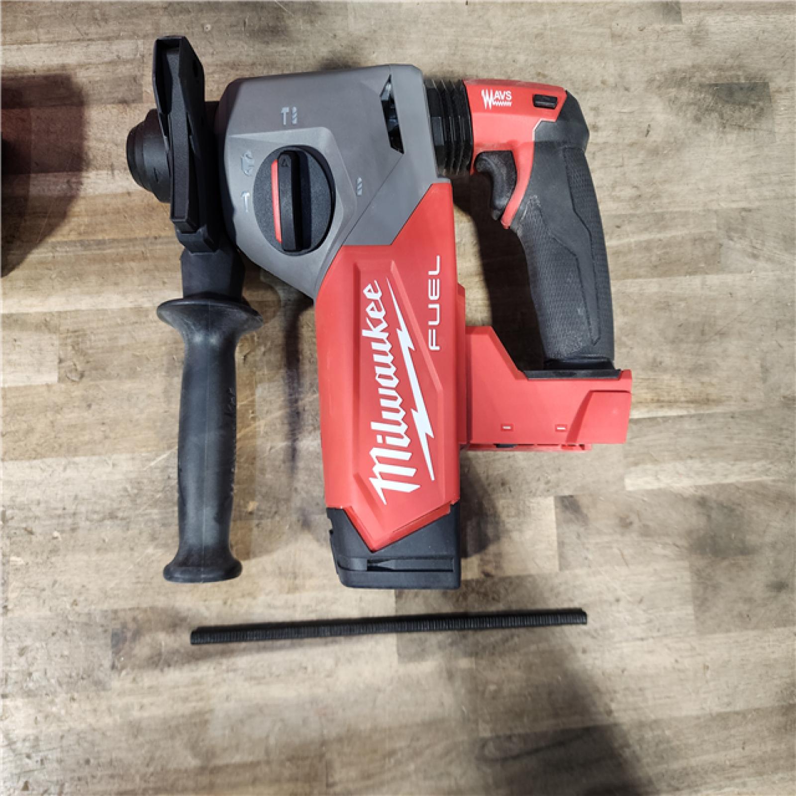 HOUSTON LOCATION - AS-IS Milwaukee FUEL 18V Lithium-Ion Brushless 1 in. Cordless SDS-Plus Rotary Hammer Kit