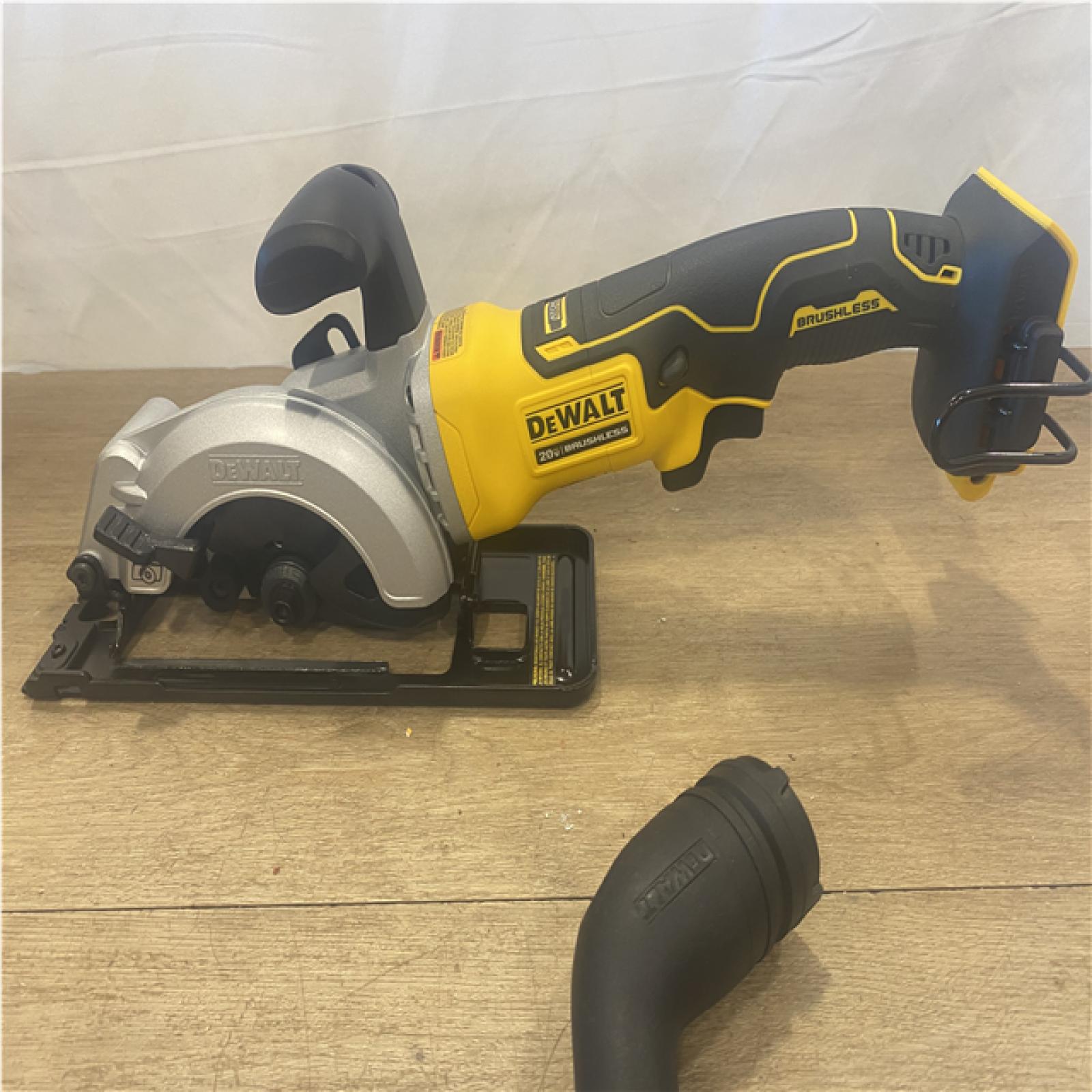 as-is DEWALT ATOMIC 20V MAX Cordless Brushless 4-1/2 in. Circular Saw (Tool Only)